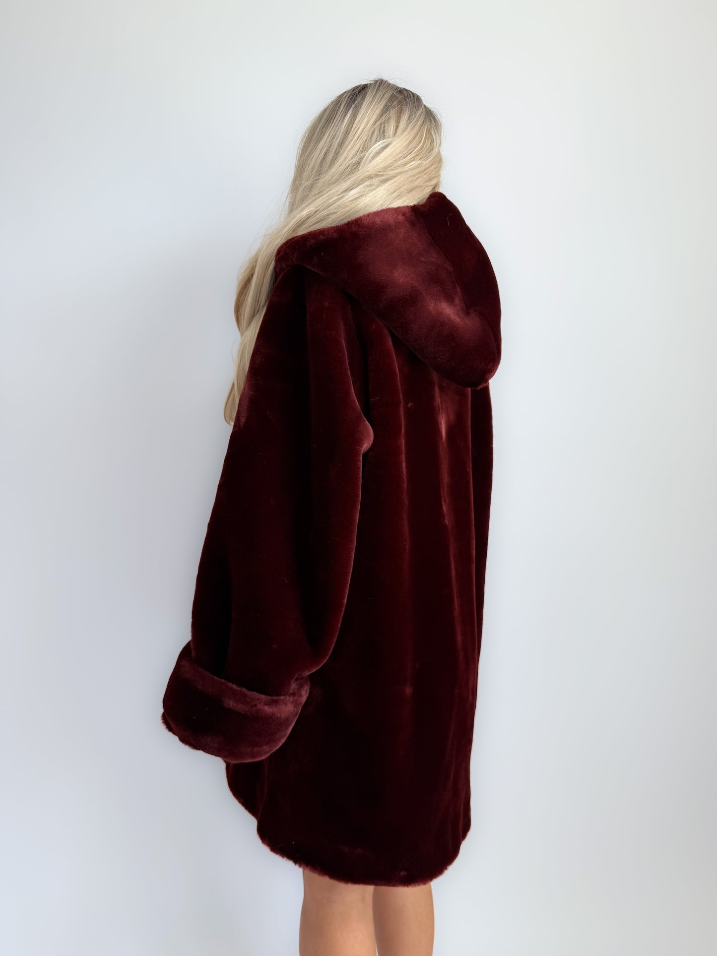 Vintage Burgundy Faux Fur Hooded Winter Coat – 90s Y2K Style Jacket S-L