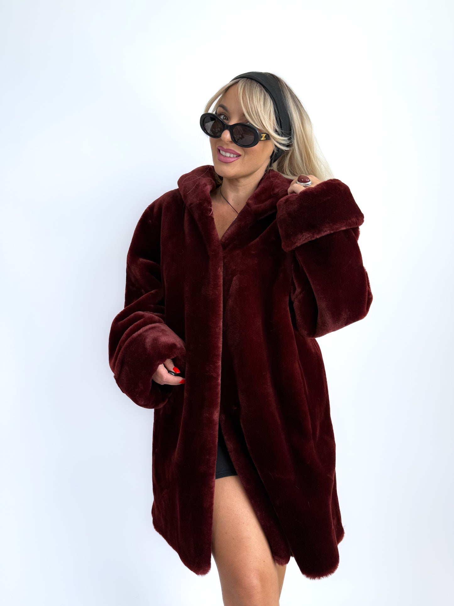 Vintage Burgundy Faux Fur Hooded Winter Coat – 90s Y2K Style Jacket S-L