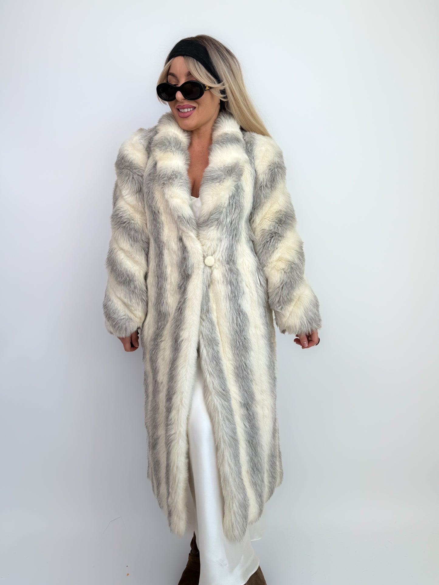 Vintage Ivory White Gray Long Faux Fur Winter Coat Size Small - XS