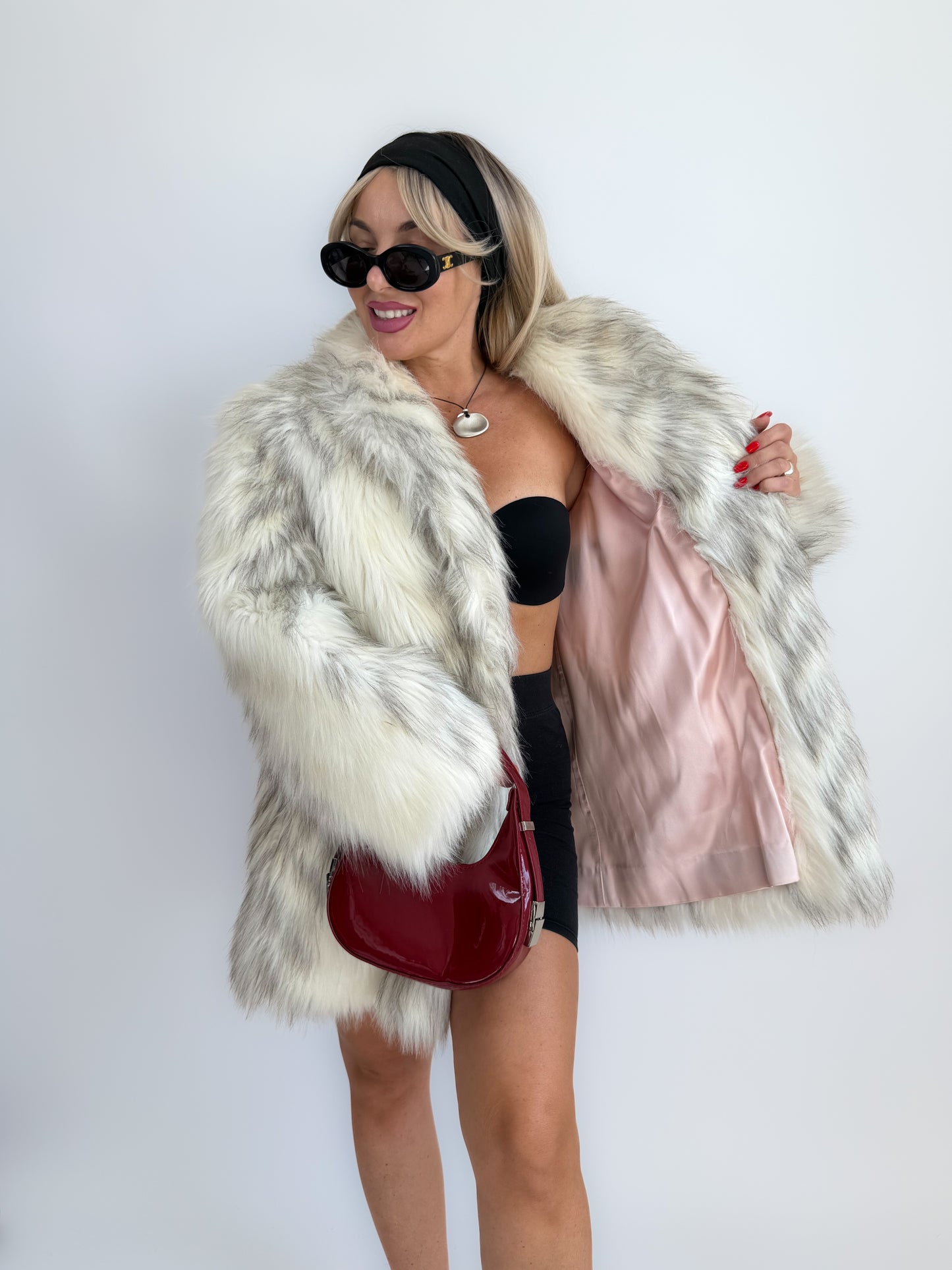Vintage Ivory Faux Fur Coat – Cream Bridal Winter Festival Mid Length Jacket S-M