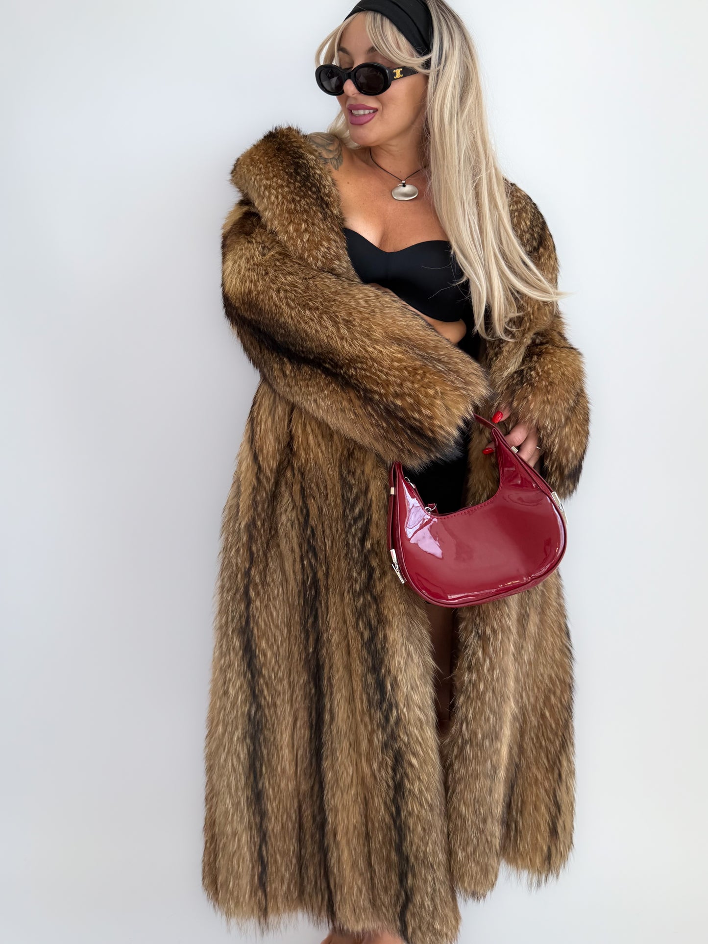 Vintage Full-Length Natural Raccoon Fur Coat – Brown Striped Heavyweight Winter Statement Jacket S-M