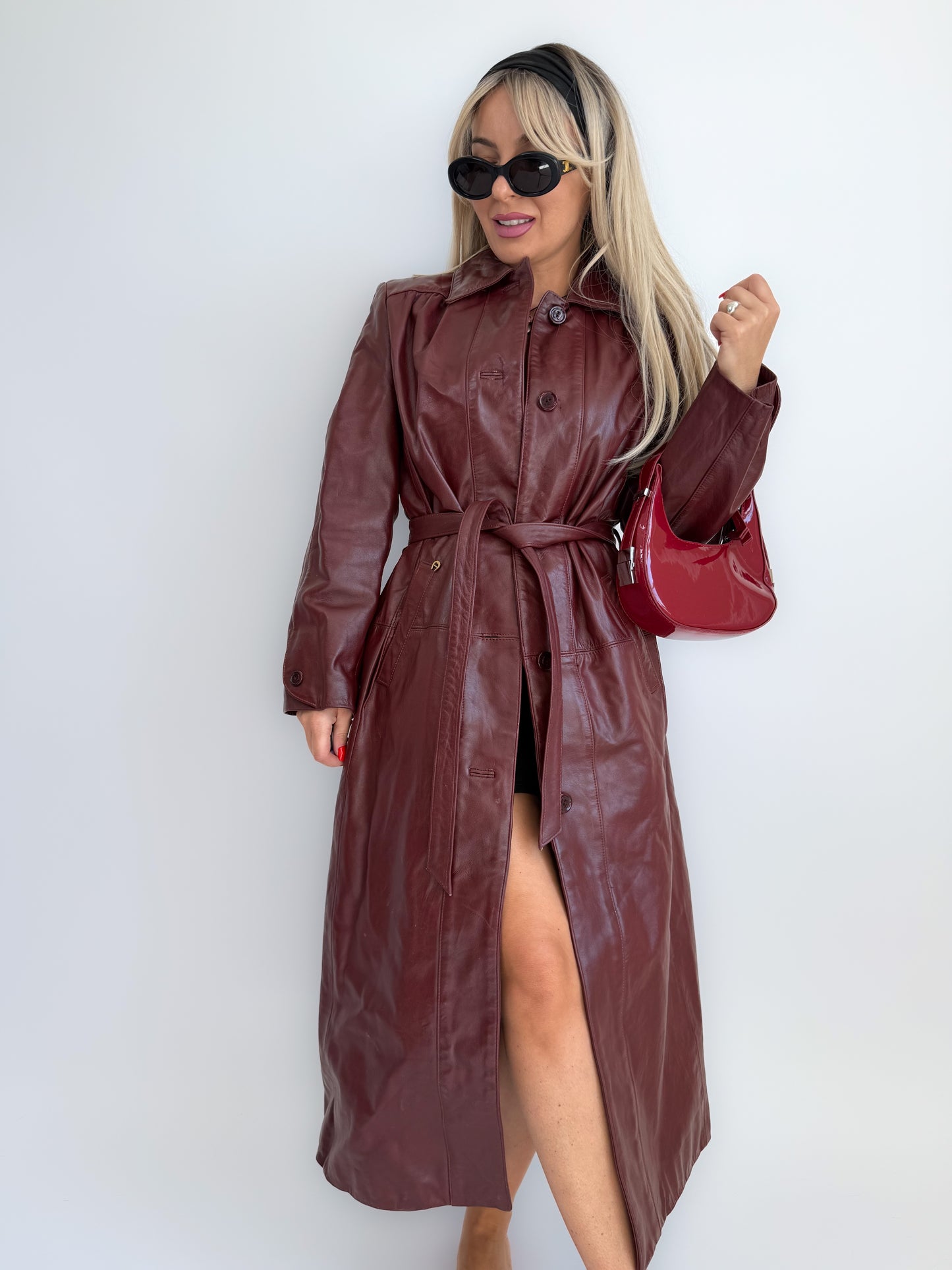 Vintage Burgundy Leather Trench Coat with Gloves – Vintage 90s Statement Long Jacket