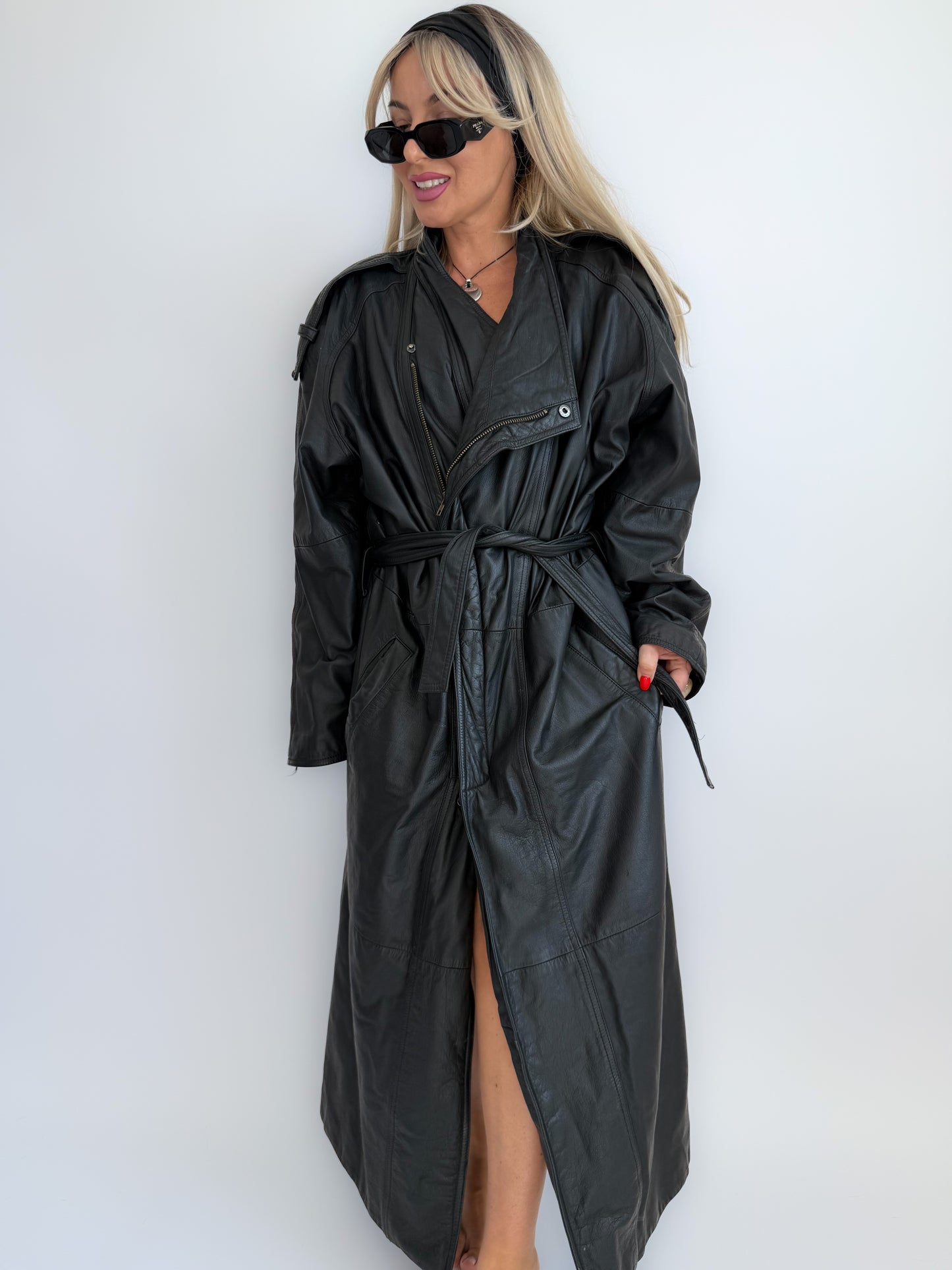 Vintage 90s Black Leather Mens Trench Coat – Oversized Y2K Grunge Street Style with Waist Belt - L