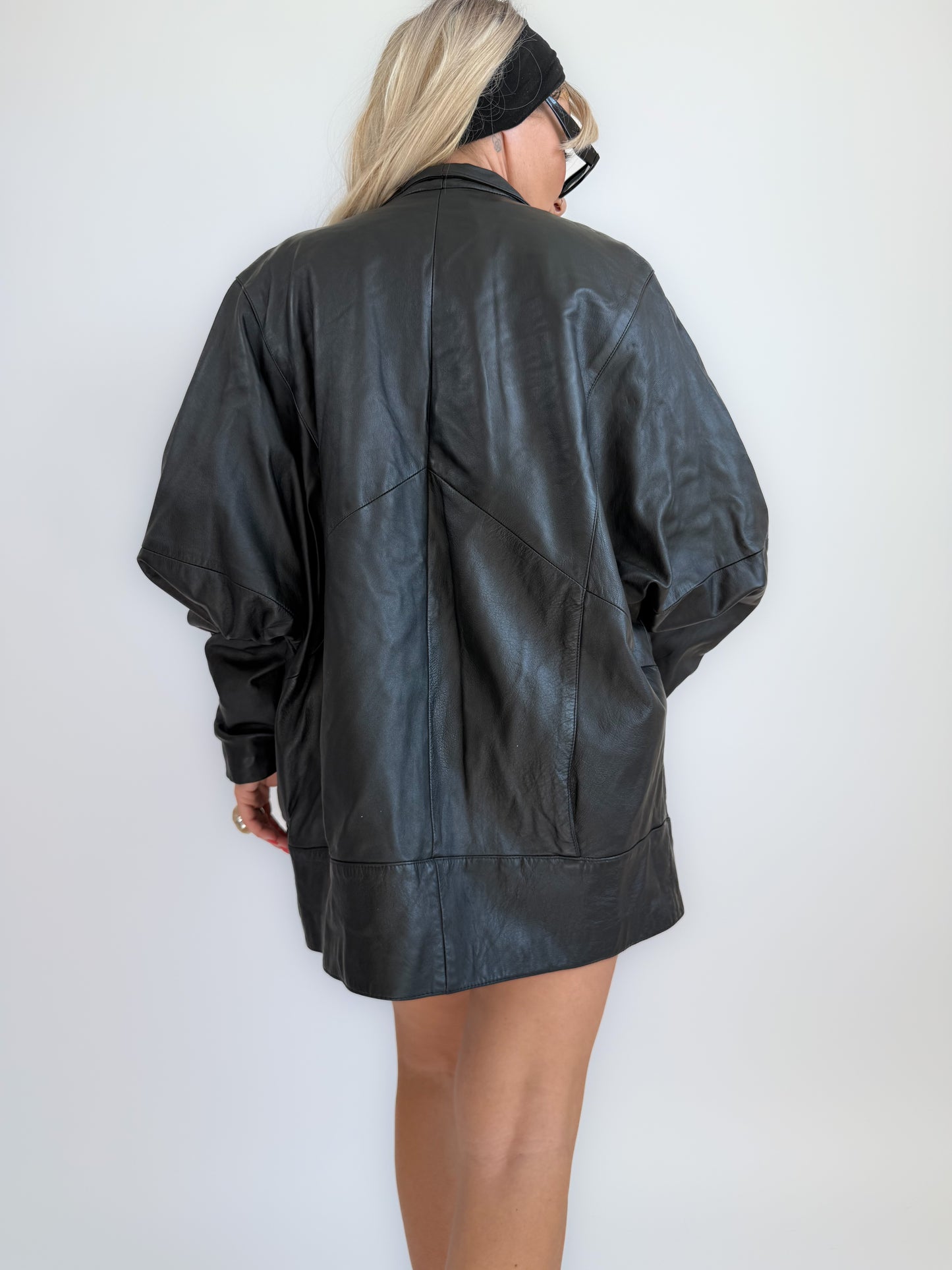 Vintage 90s Black Leather Parka Coat – Oversized Fall Casual Jacket S-M