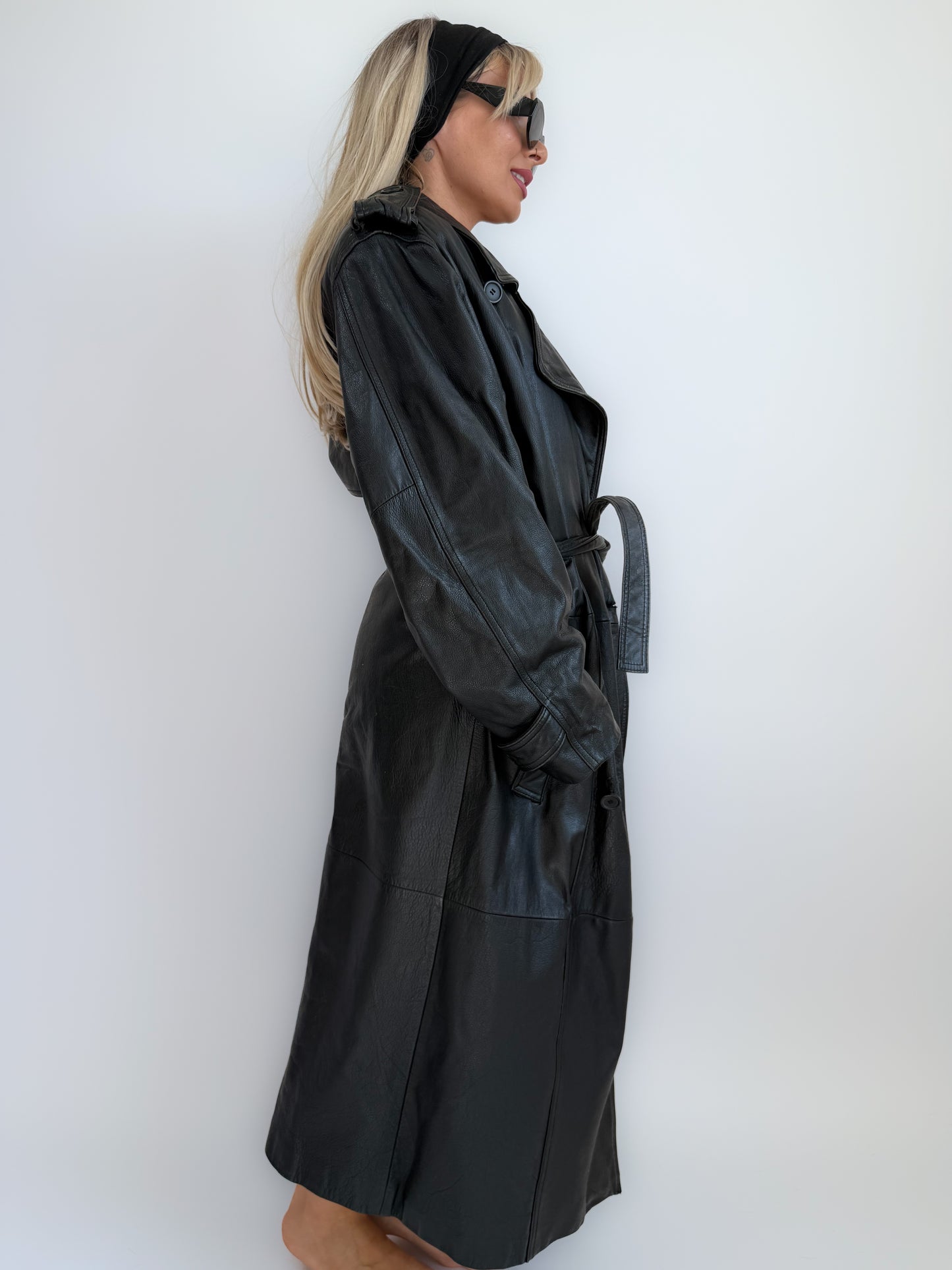 Vintage 90s Black Leather Mens Trench Coat – Oversized Y2K Grunge Street Style with Waist Belt M-L
