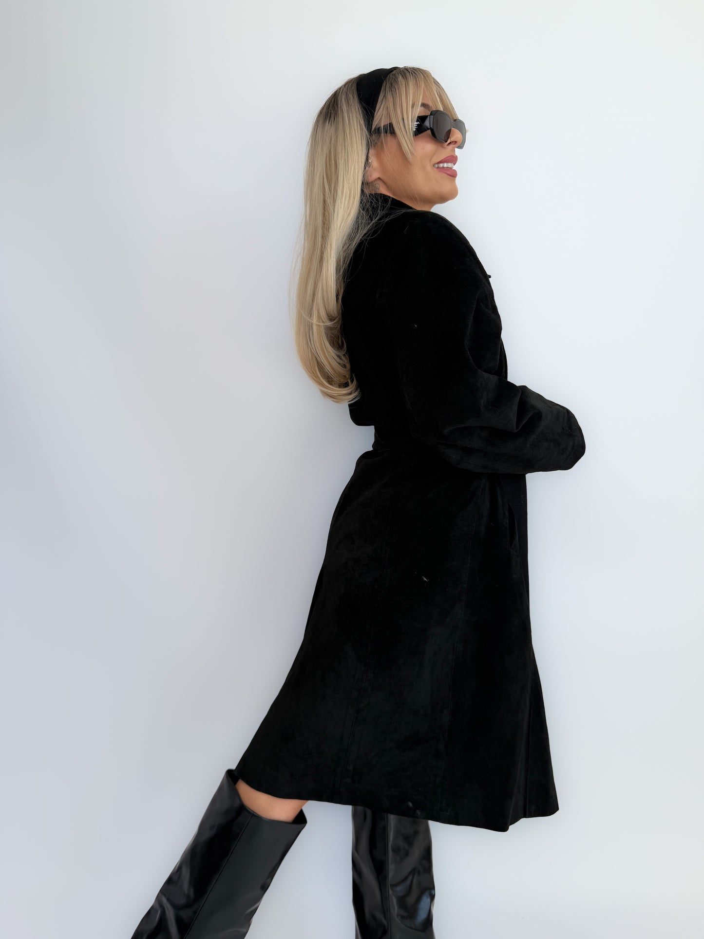Vintage Black Suede Trench Coat – Classic Double-Breasted Leather Fall Statement Jacket S-M