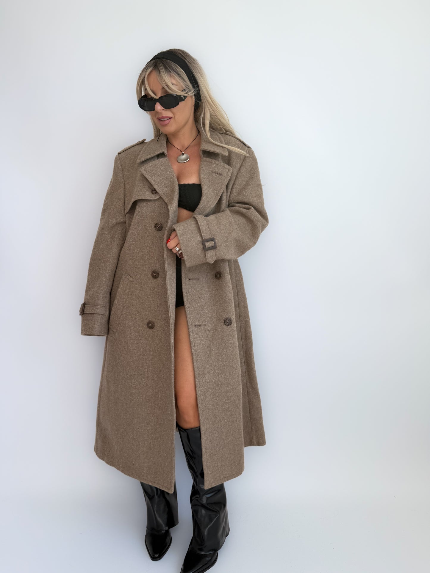Vintage 90s Wool Blend Double-Breasted Long Trench Coat – Classic Winter Coat M-L