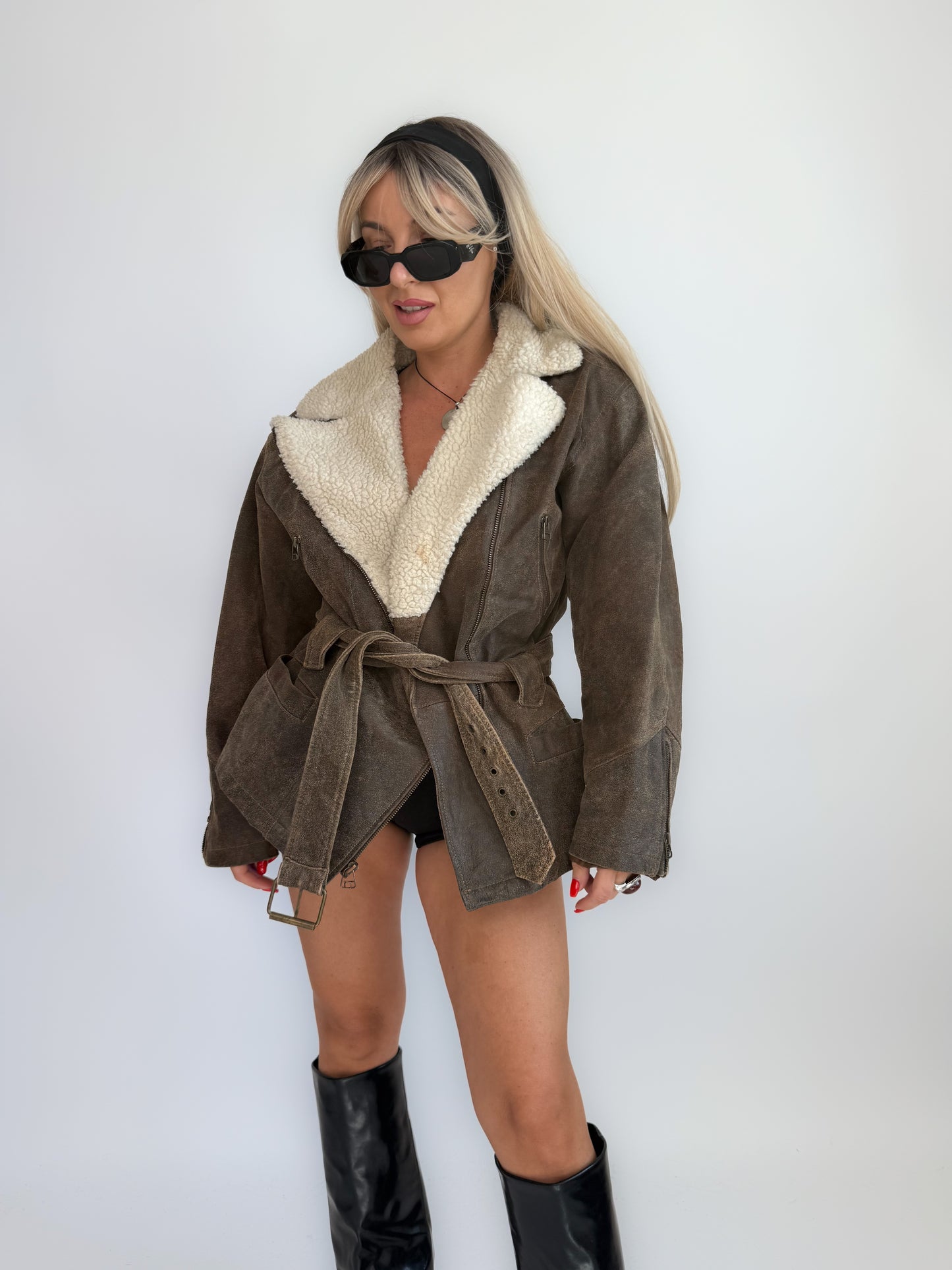 Vintage Brown Distressed Leather Jacket – Sherpa Collar, Belted Waist Coat S-M