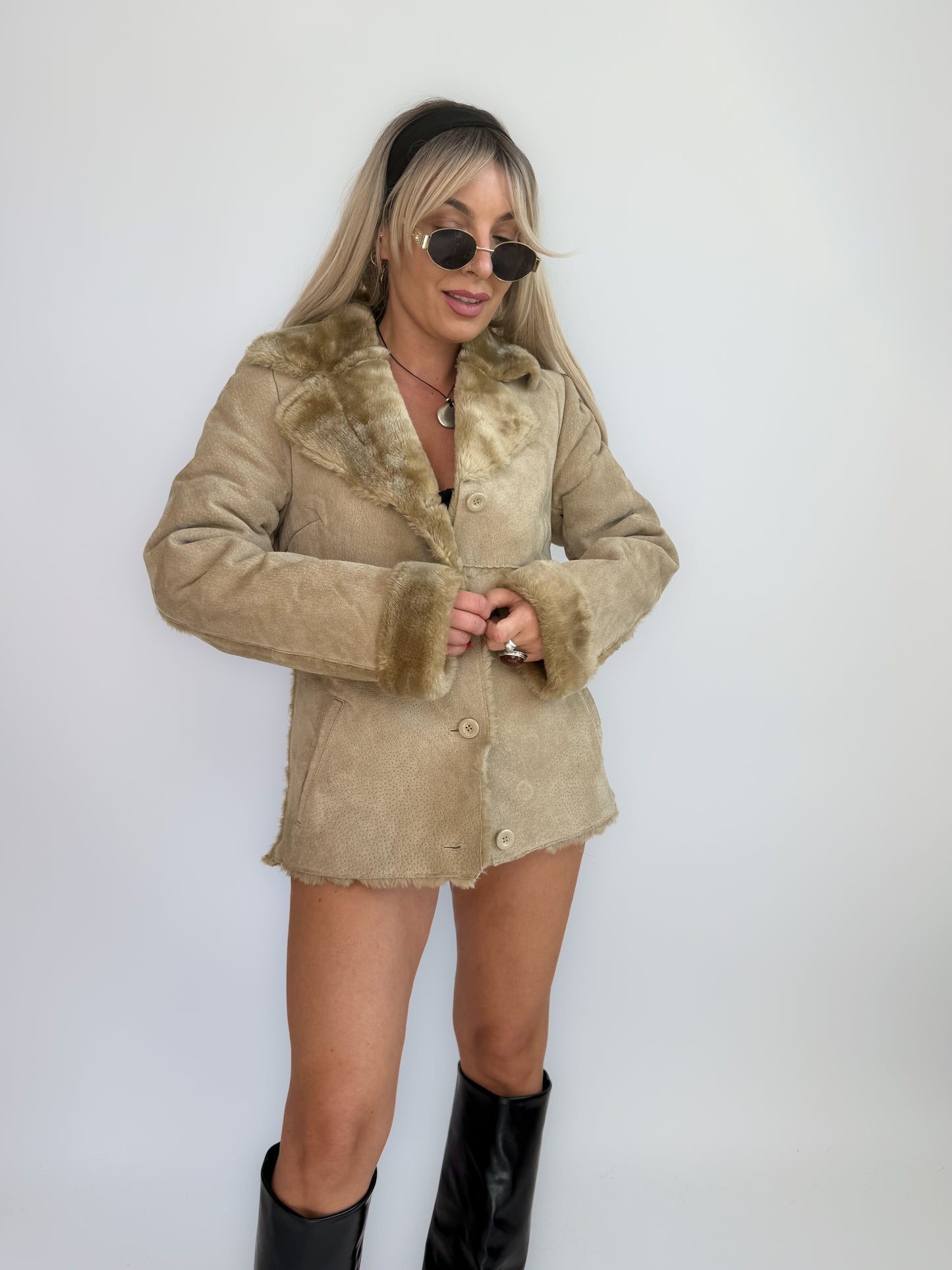 Vintage Penny Lane Suede Coat – 70s Boho Hippie Style with Faux Fur Collar & Cuffs- S