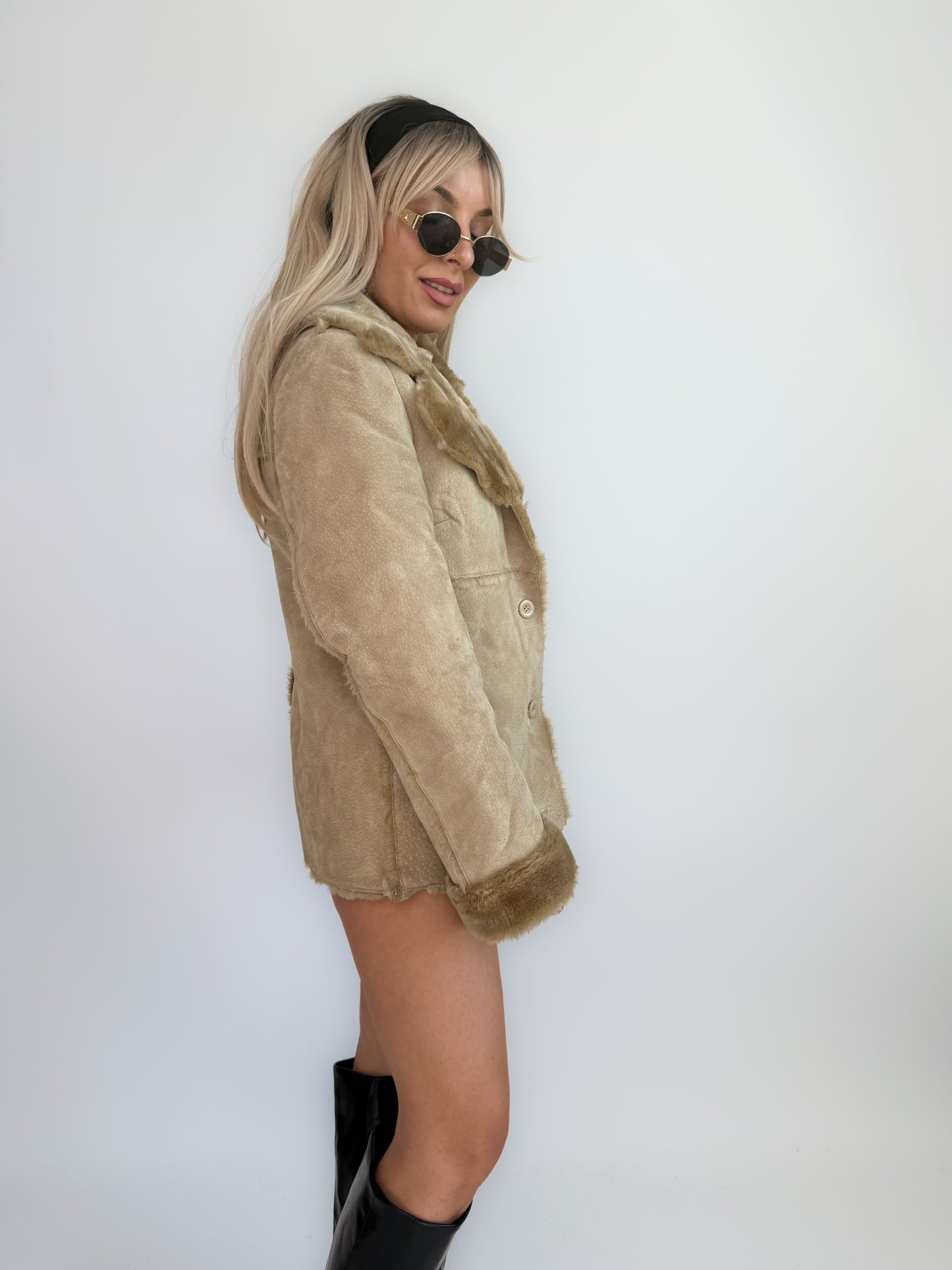 Vintage Penny Lane Suede Coat – 70s Boho Hippie Style with Faux Fur Collar & Cuffs- S