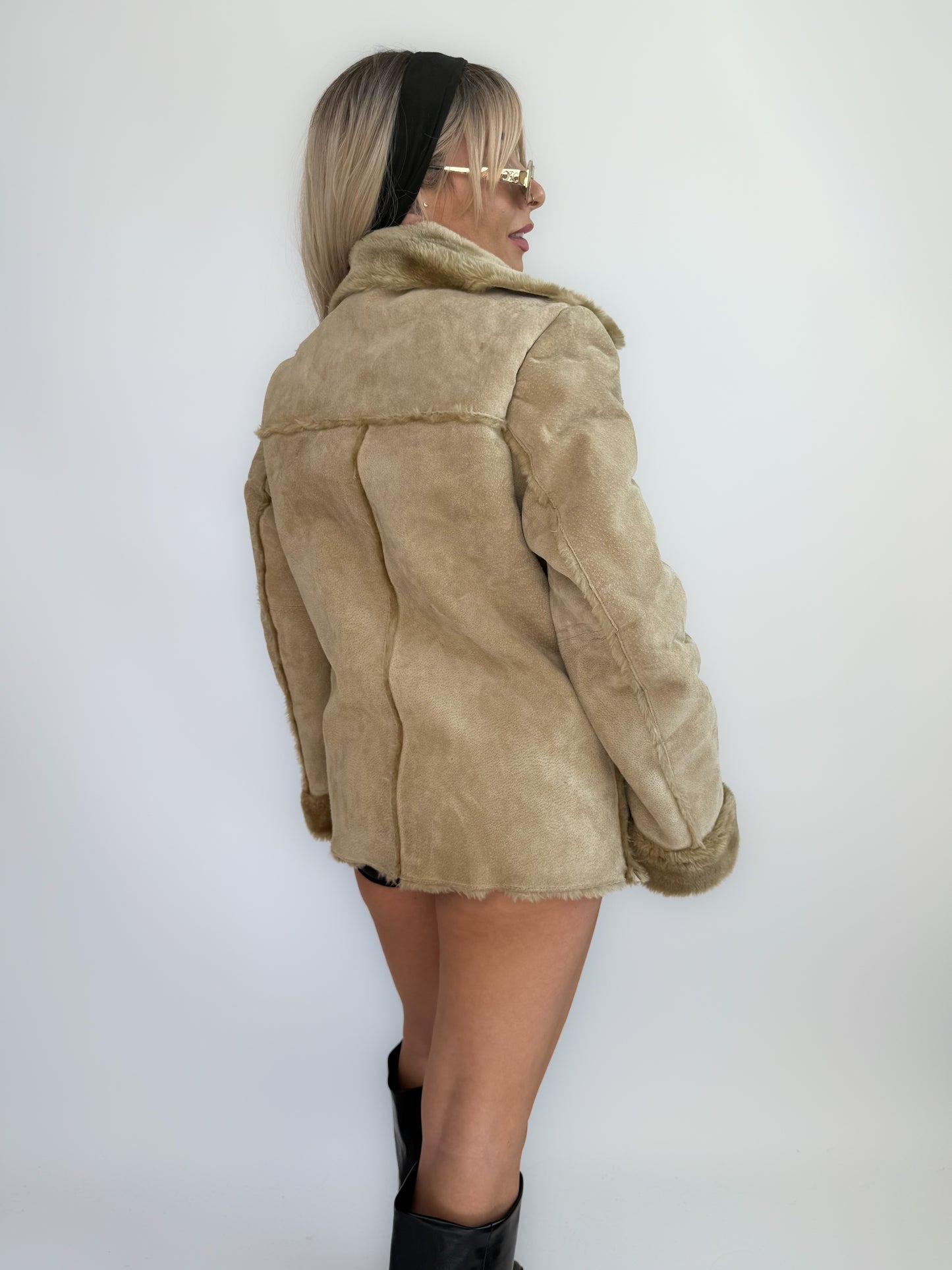 Vintage Penny Lane Suede Coat – 70s Boho Hippie Style with Faux Fur Collar & Cuffs- S
