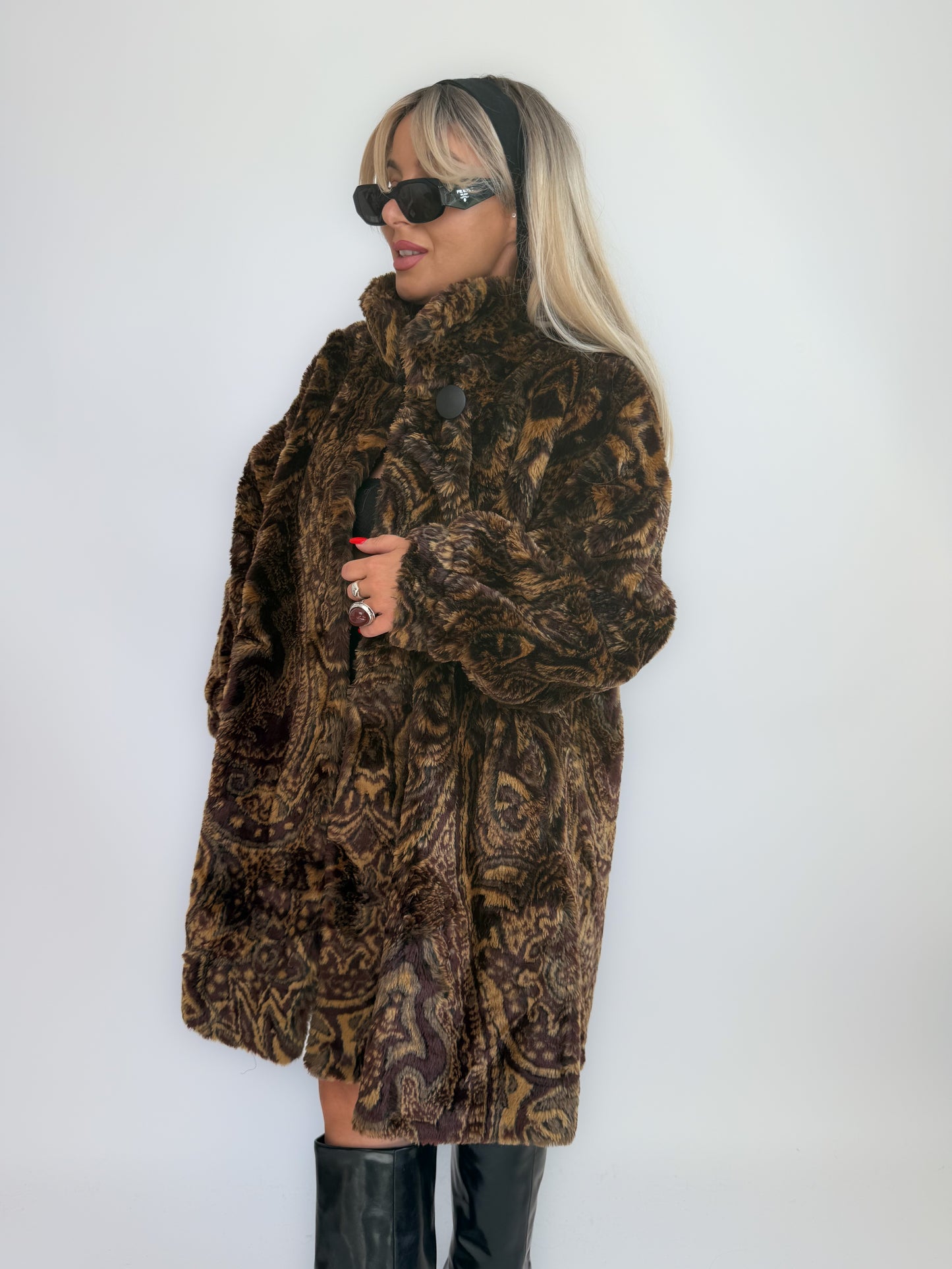Vintage 90s Brown Paisley Faux Fur Coat – Plush A-Line Winter Oversized Jacket L-XL