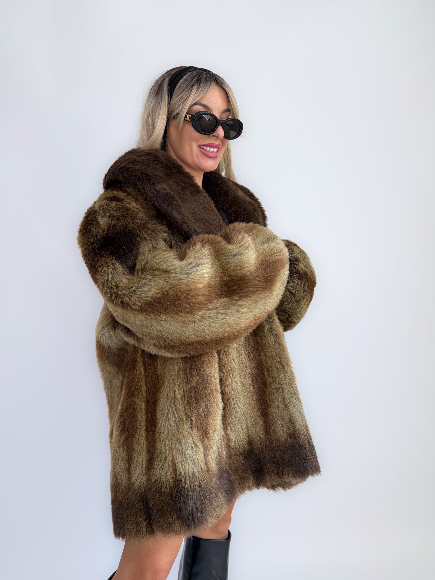 Vintage 90s Brown Faux Fur Coat – Oversized Plus Size Statement Winter Jacket XL-3X