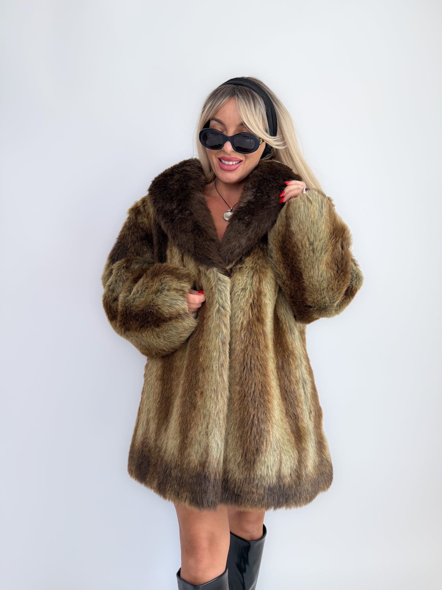 Vintage 90s Brown Faux Fur Coat – Oversized Plus Size Statement Winter Jacket XL-3X