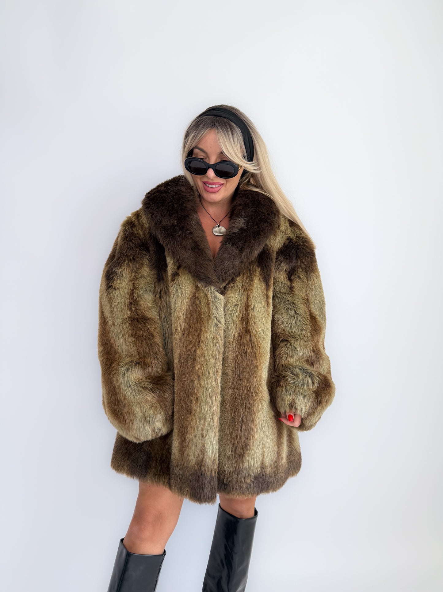 Vintage 90s Brown Faux Fur Coat – Oversized Plus Size Statement Winter Jacket XL-3X