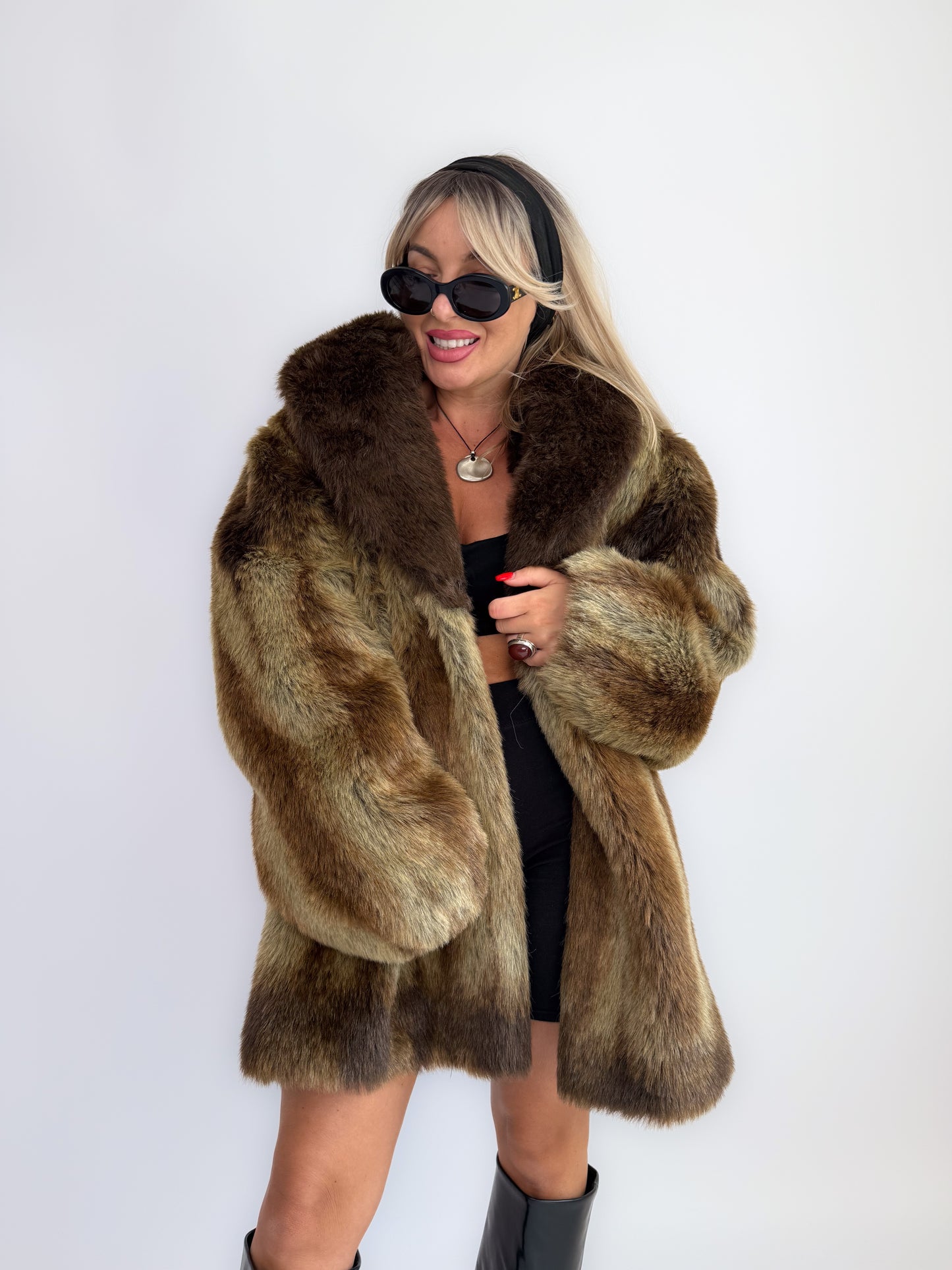 Vintage 90s Brown Faux Fur Coat – Oversized Plus Size Statement Winter Jacket XL-3X