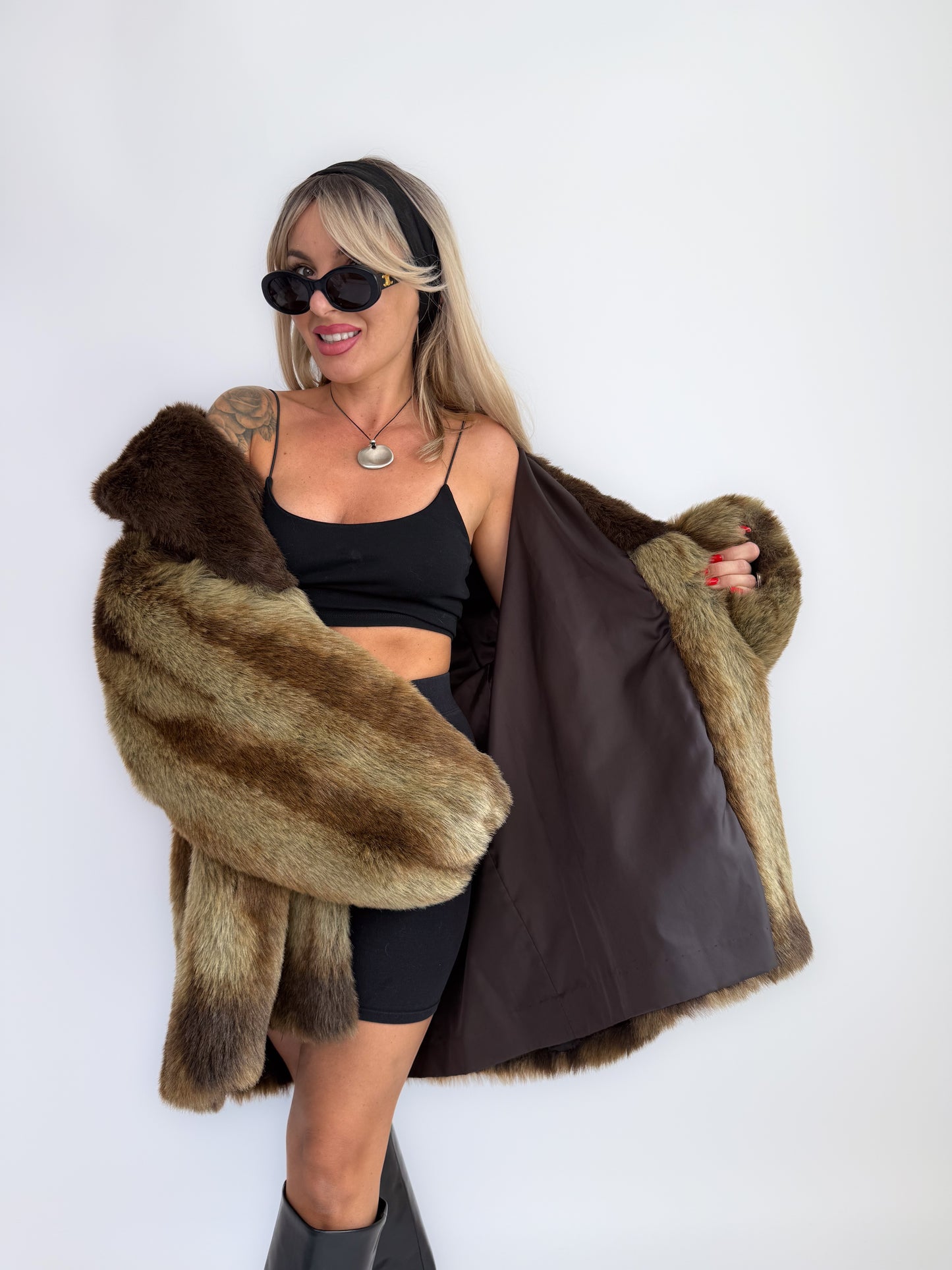 Vintage 90s Brown Faux Fur Coat – Oversized Plus Size Statement Winter Jacket XL-3X