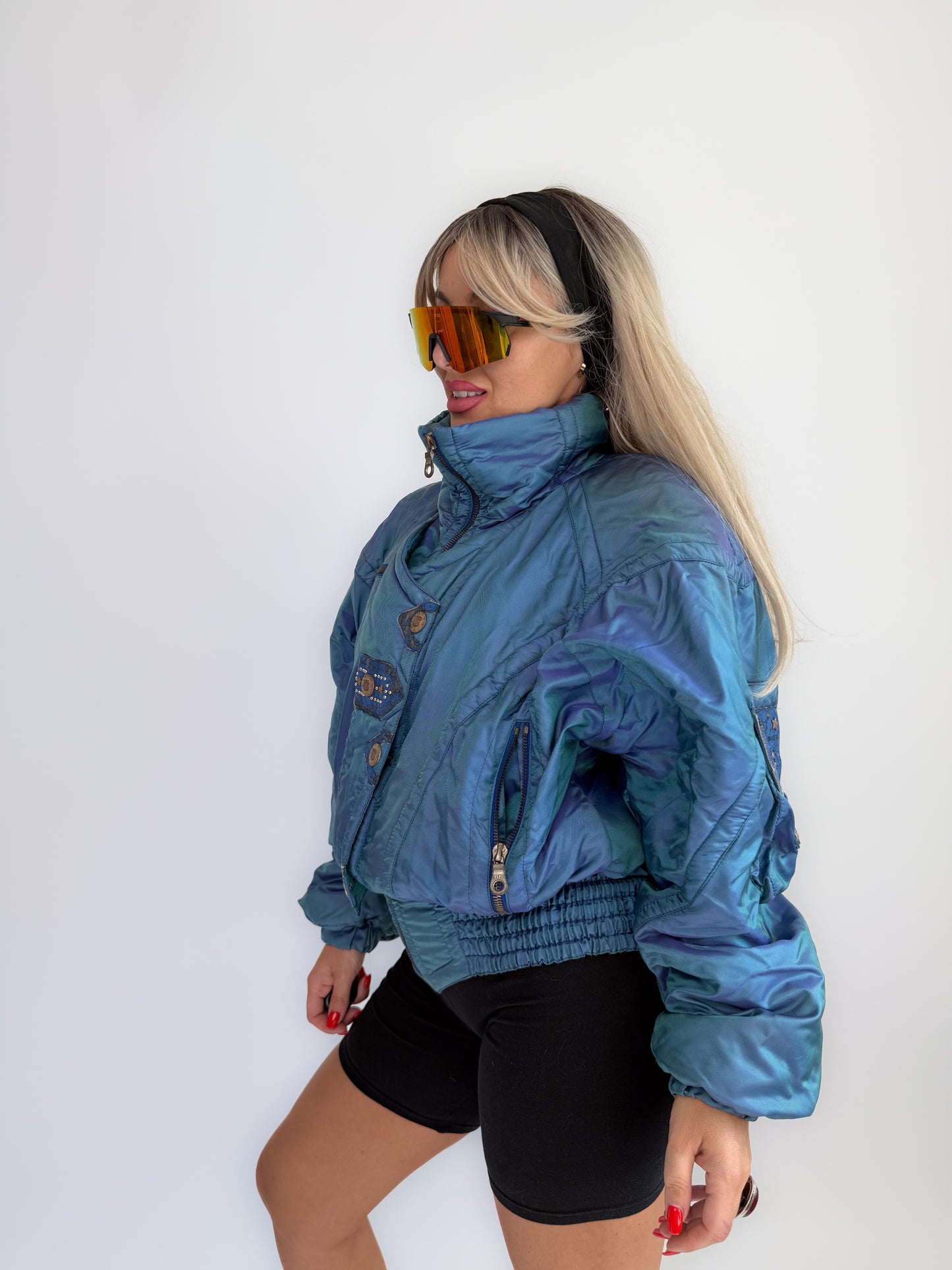 Vintage Kaelin Ski Bomber Jacket – 80s 90s Iridescent Blue Cropped Puffer Coat with Celestial Buttons M-L