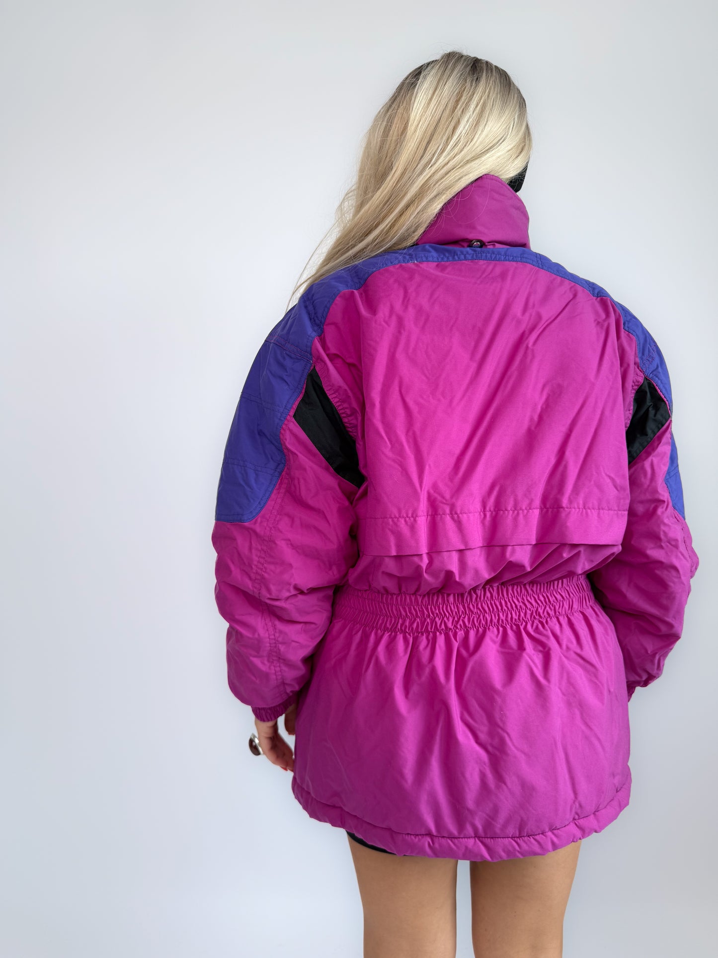 90s Hot Pink & Purple Ski Parka – Vintage St. John’s Bay Oversized Winter Jacket S-M-L