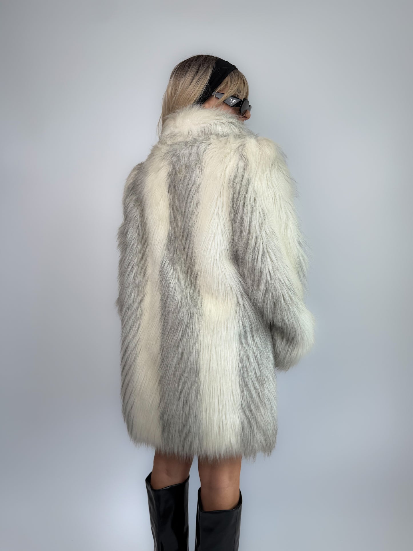 Vintage Ivory Faux Fur Coat – Cream Bridal Winter Festival Mid Length Jacket S-M
