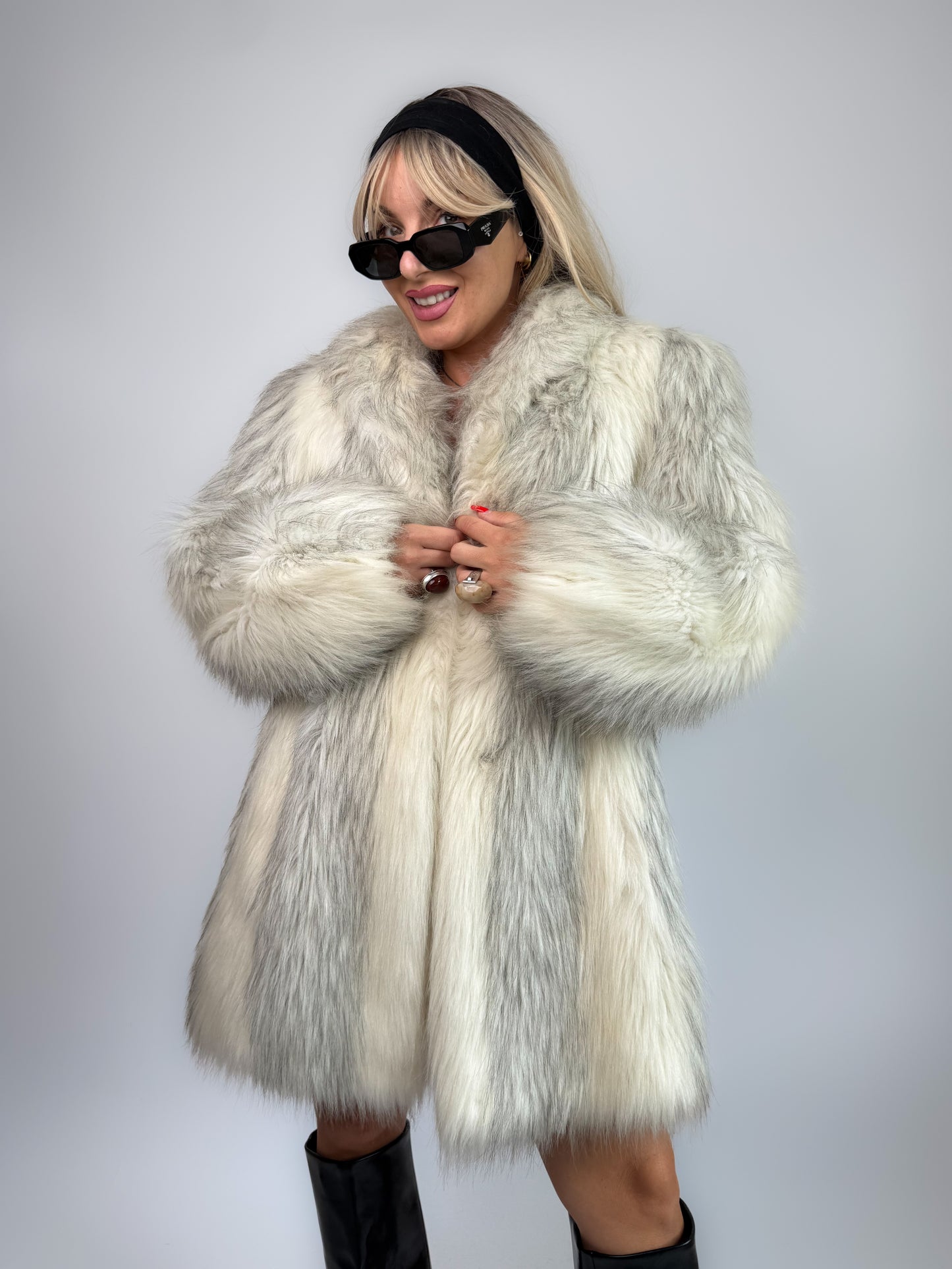 Vintage Ivory Faux Fur Coat – Cream Bridal Winter Festival Mid Length Jacket S-M