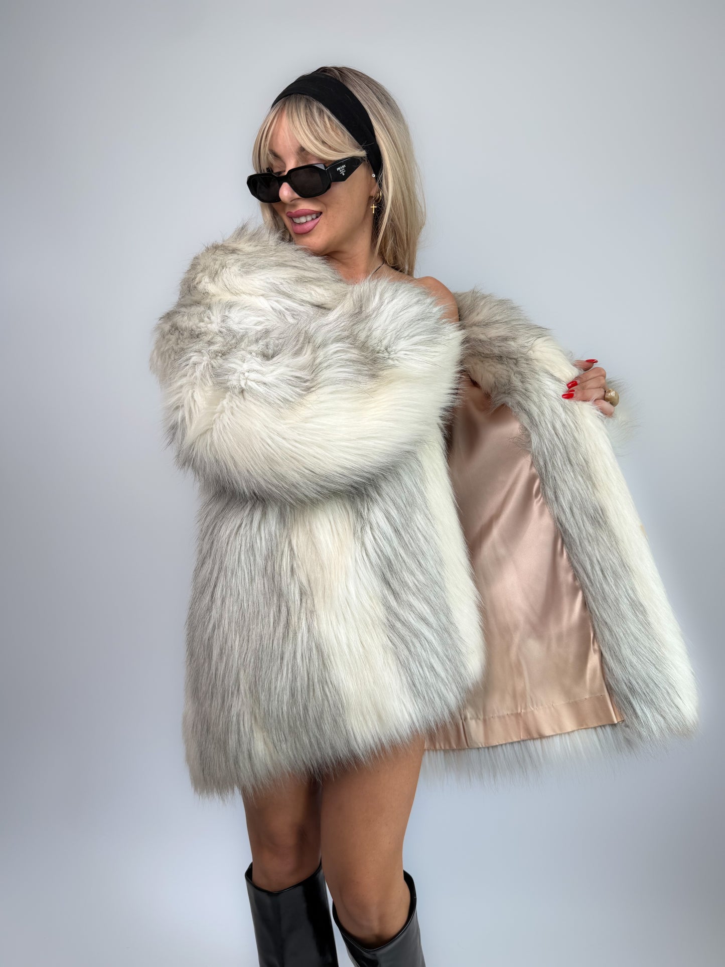 Vintage Ivory Faux Fur Coat – Cream Bridal Winter Festival Mid Length Jacket S-M