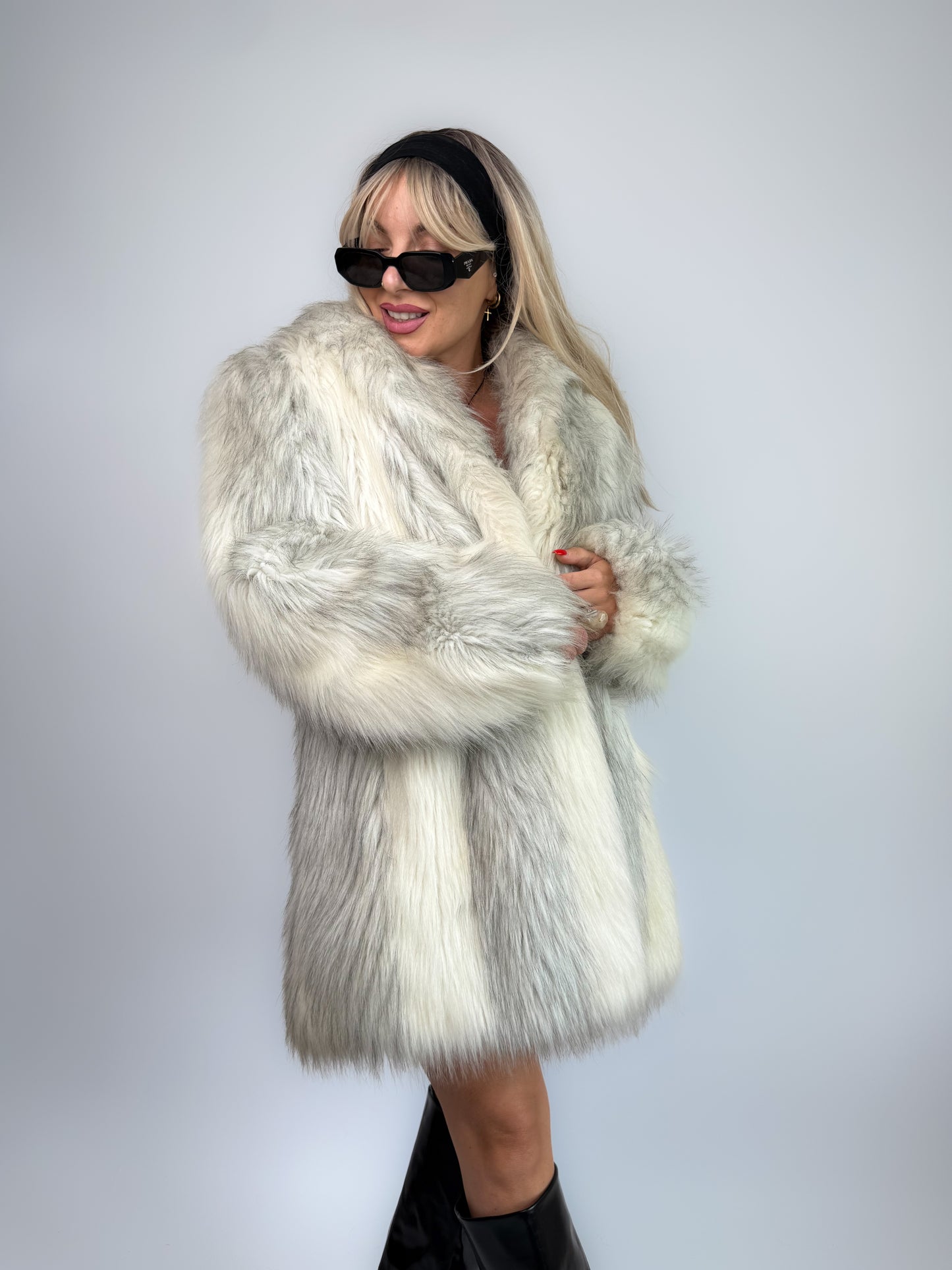 Vintage Ivory Faux Fur Coat – Cream Bridal Winter Festival Mid Length Jacket S-M