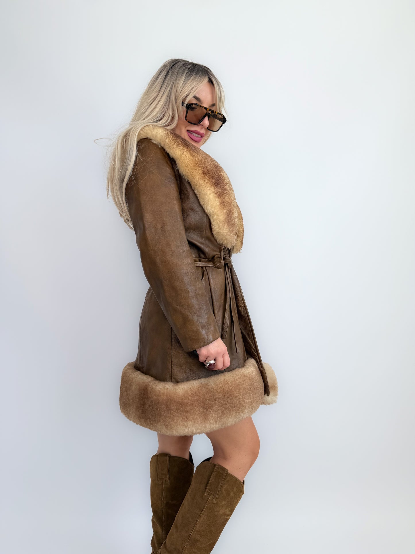 Vintage 70s Penny Lane Brown Leather Afghan Coat with Faux Fur Trim (XS/S)