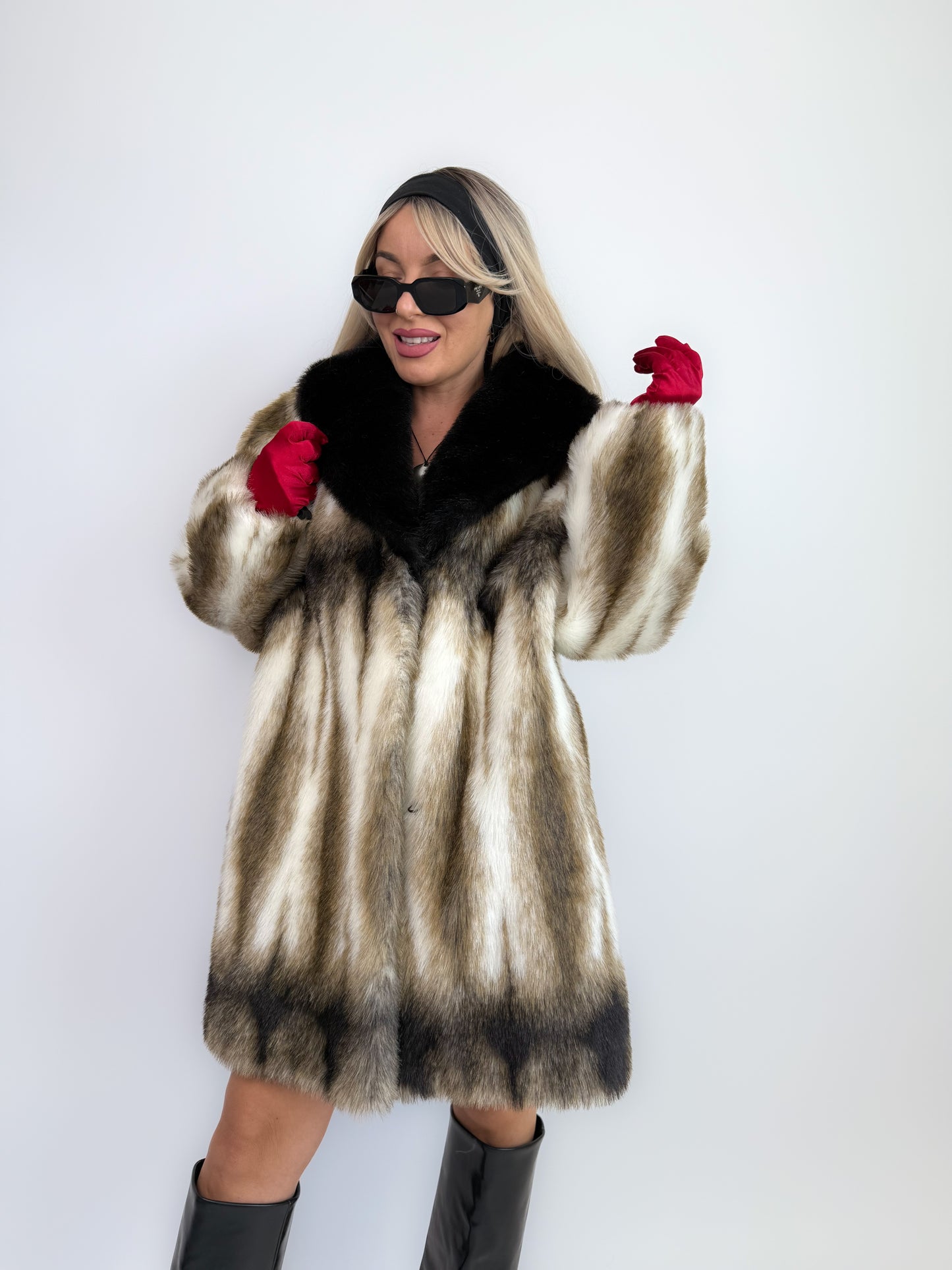 Vintage Striped Faux Fur Coat: Black & Beige Animal Print Mid-Length Winter Jacket L-XL