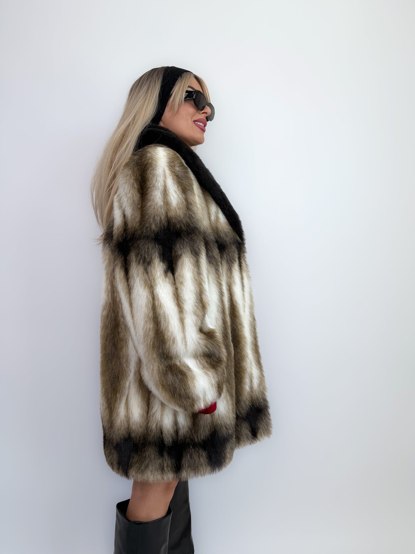 Vintage Striped Faux Fur Coat: Black & Beige Animal Print Mid-Length Winter Jacket L-XL