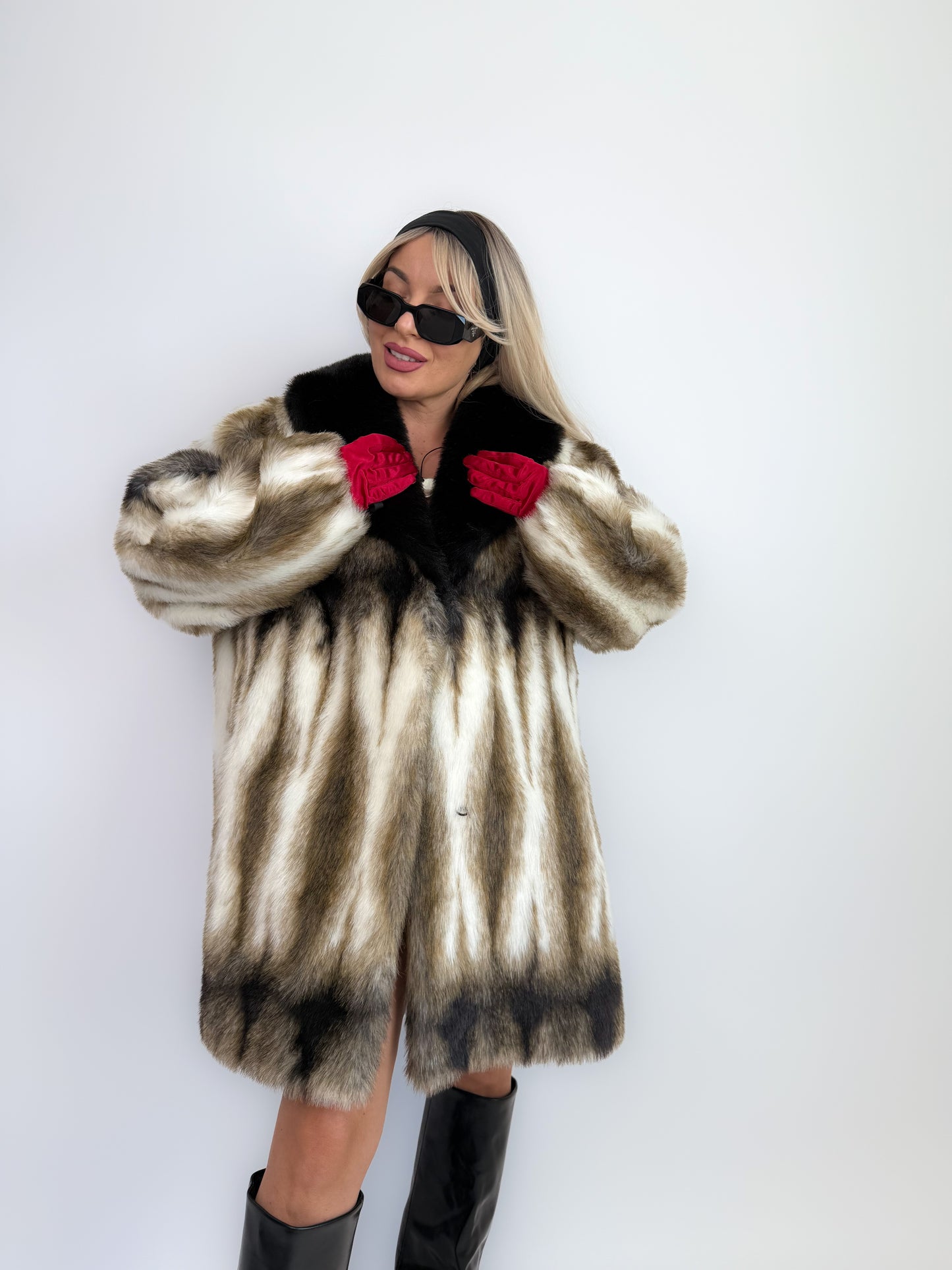 Vintage Striped Faux Fur Coat: Black & Beige Animal Print Mid-Length Winter Jacket L-XL