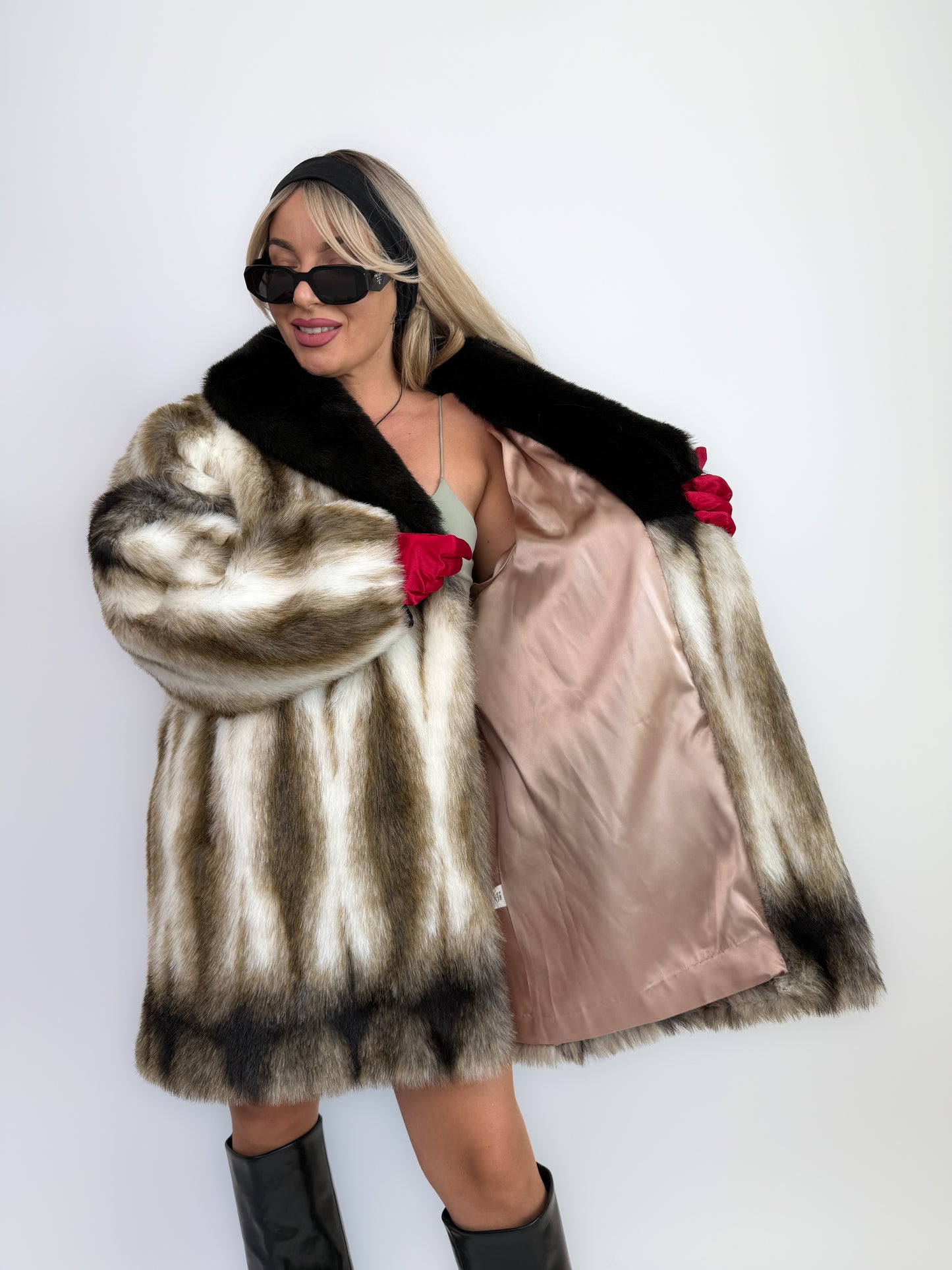 Vintage Striped Faux Fur Coat: Black & Beige Animal Print Mid-Length Winter Jacket L-XL