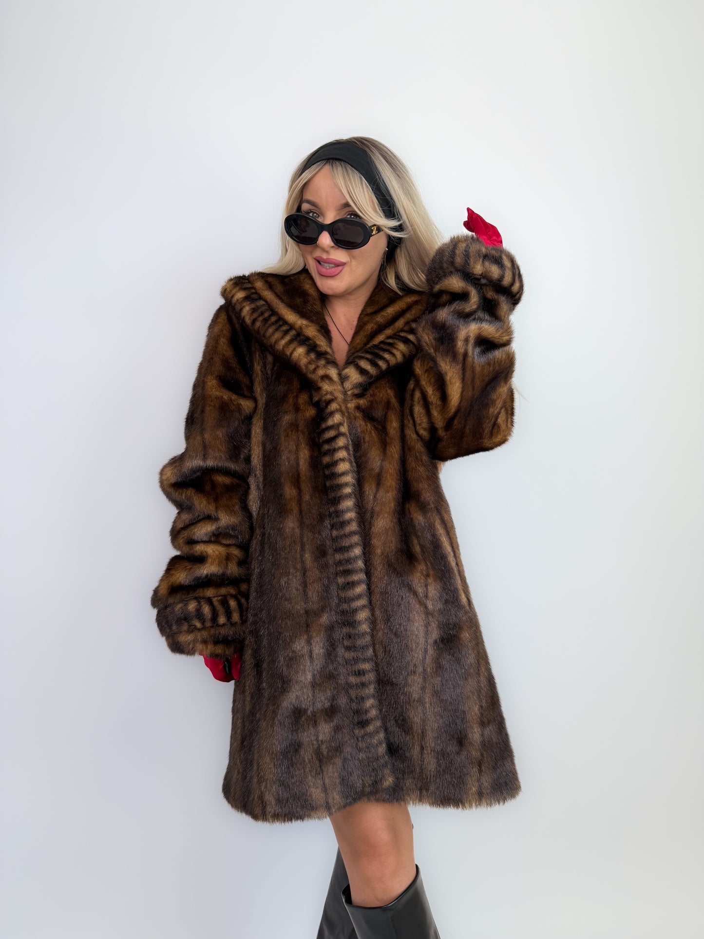 Vintage Brown Faux Fur Coat – 90s Mob Wife Style Winter Jacket Mid Length Winter Overcoat L-XL
