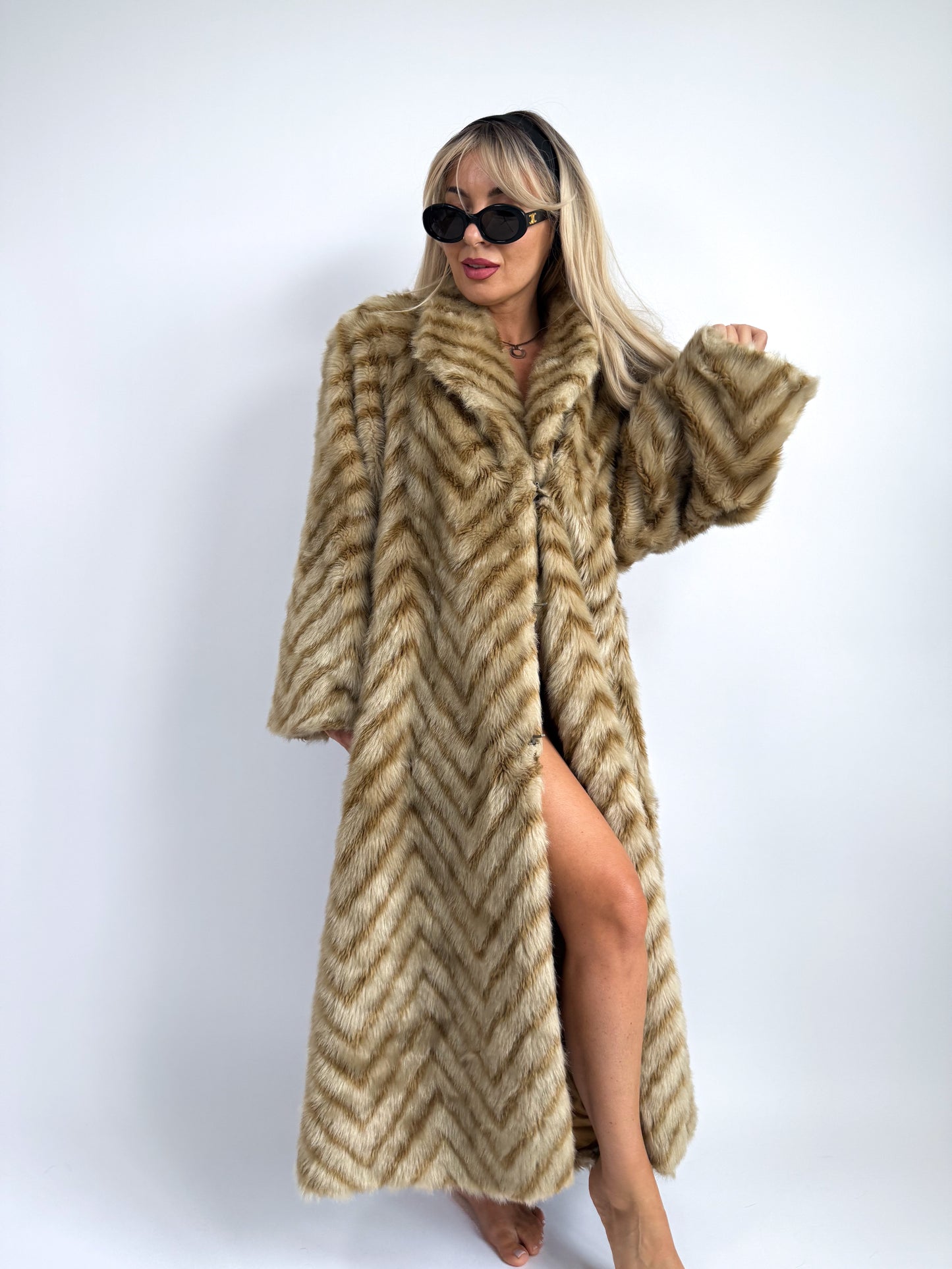 Vintage Chevron Full Length Faux Fur Coat – Blonde Soft Glam | Size L-XL