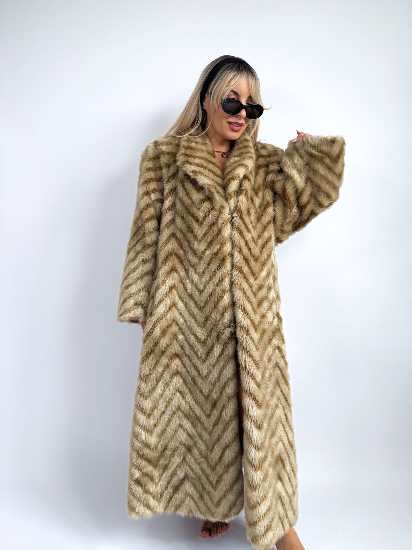 Vintage Chevron Full Length Faux Fur Coat – Blonde Soft Glam | Size L-XL