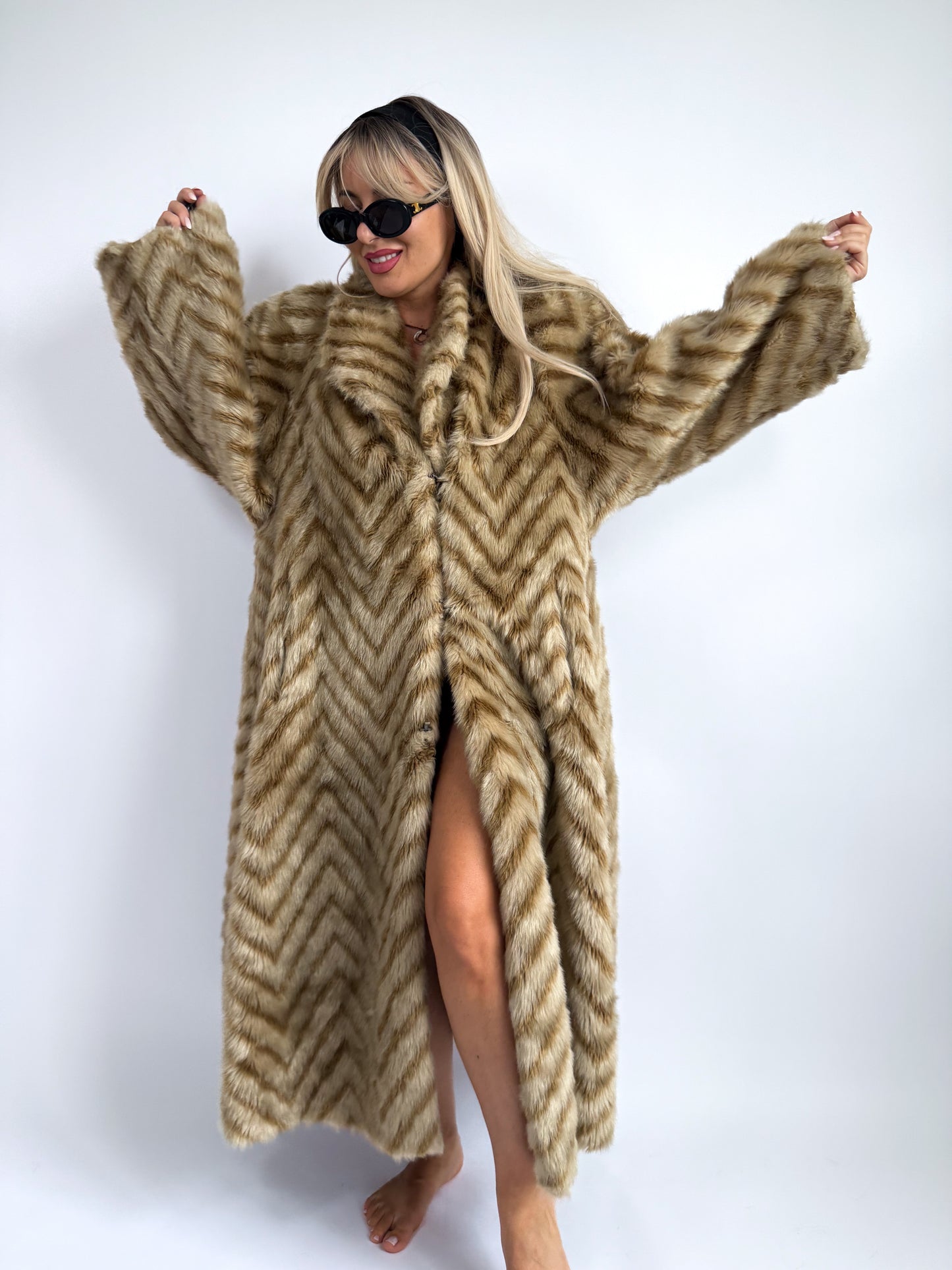Vintage Chevron Full Length Faux Fur Coat – Blonde Soft Glam | Size L-XL