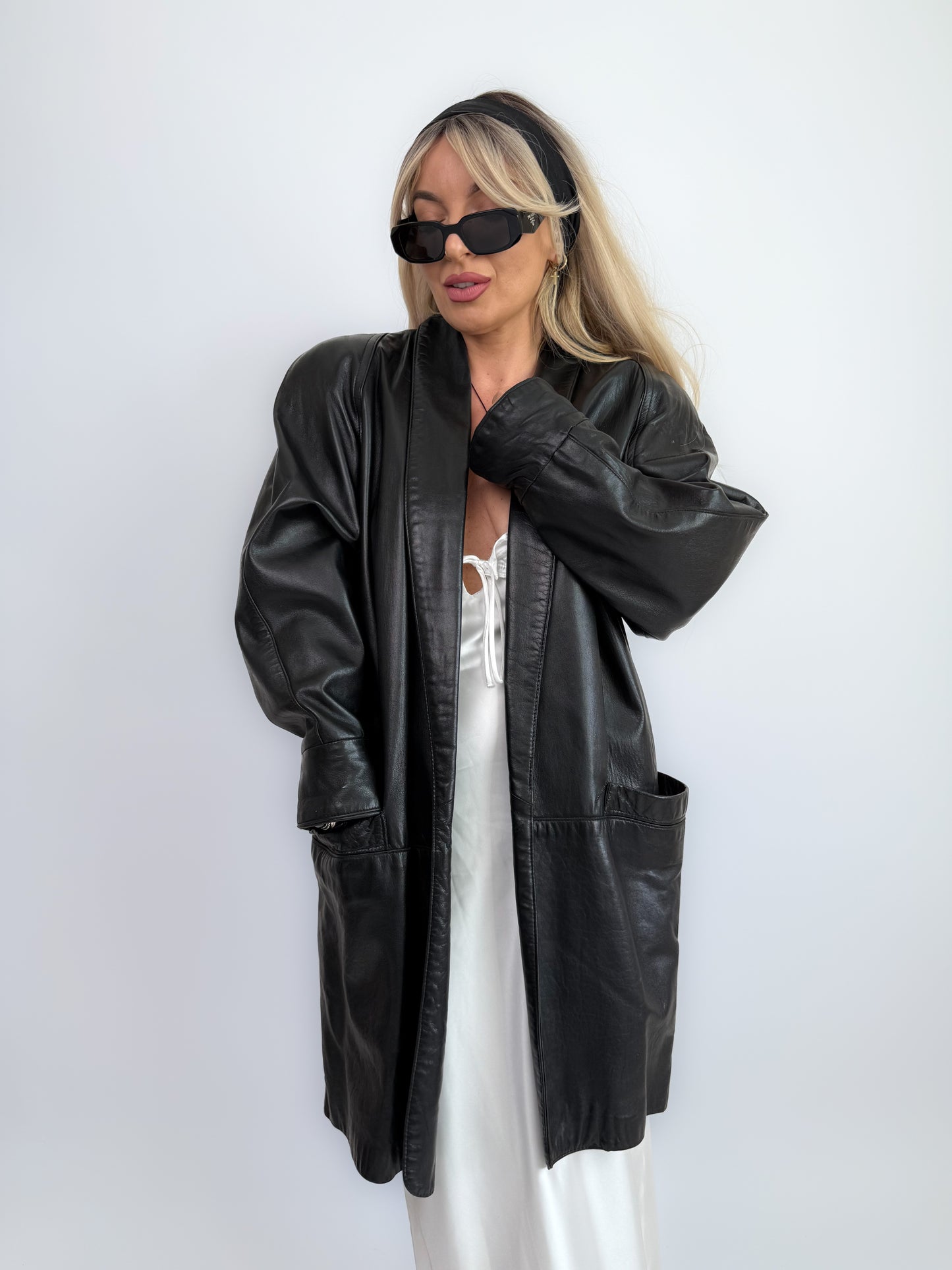 Vintage Black Leather Longline Jacket – 90s Open Front Coat S-M