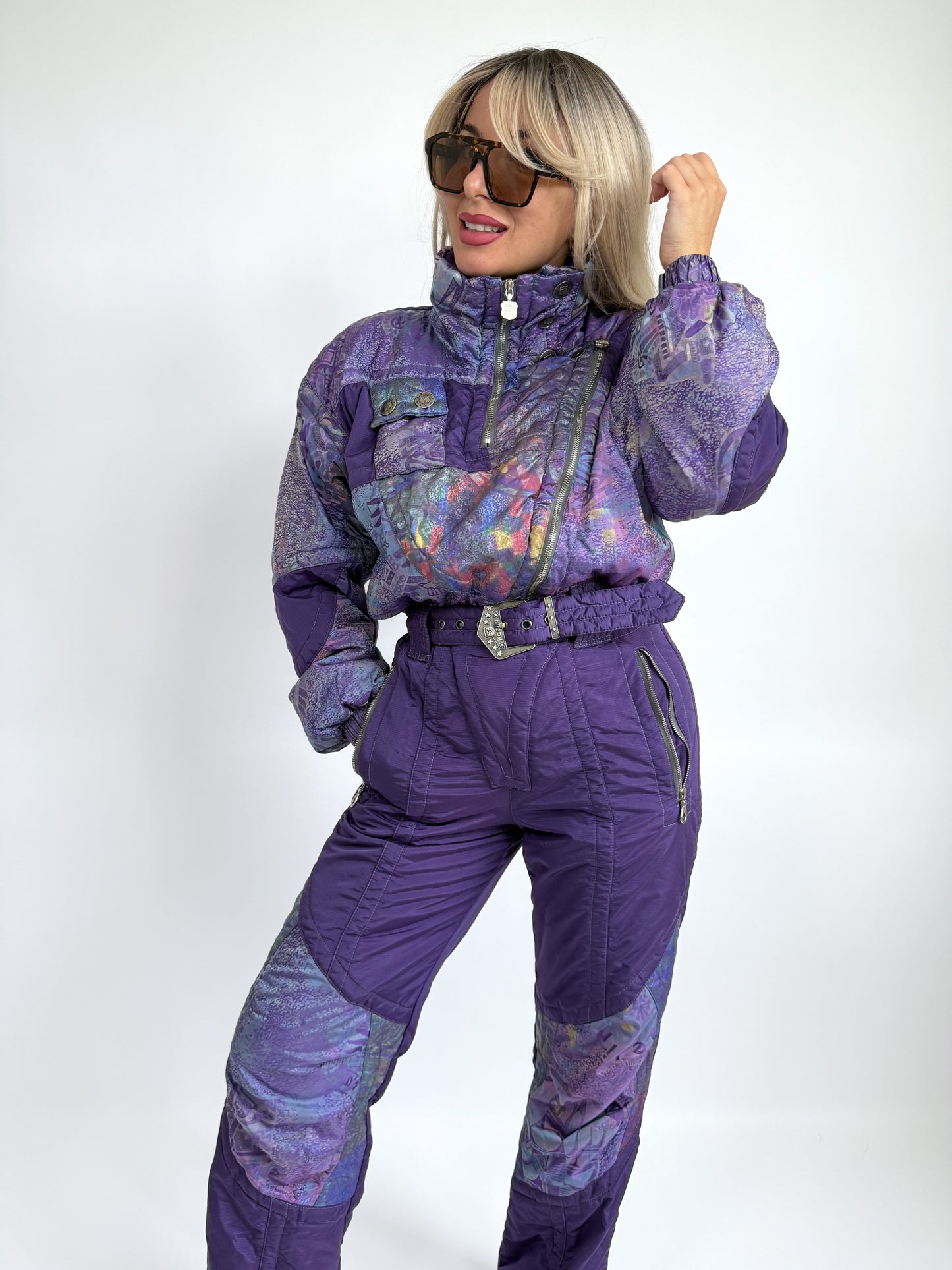 Vinatge 90s Purple Abstract Ski Suit – Belted Snowsuit Skking Snowboarding S-M