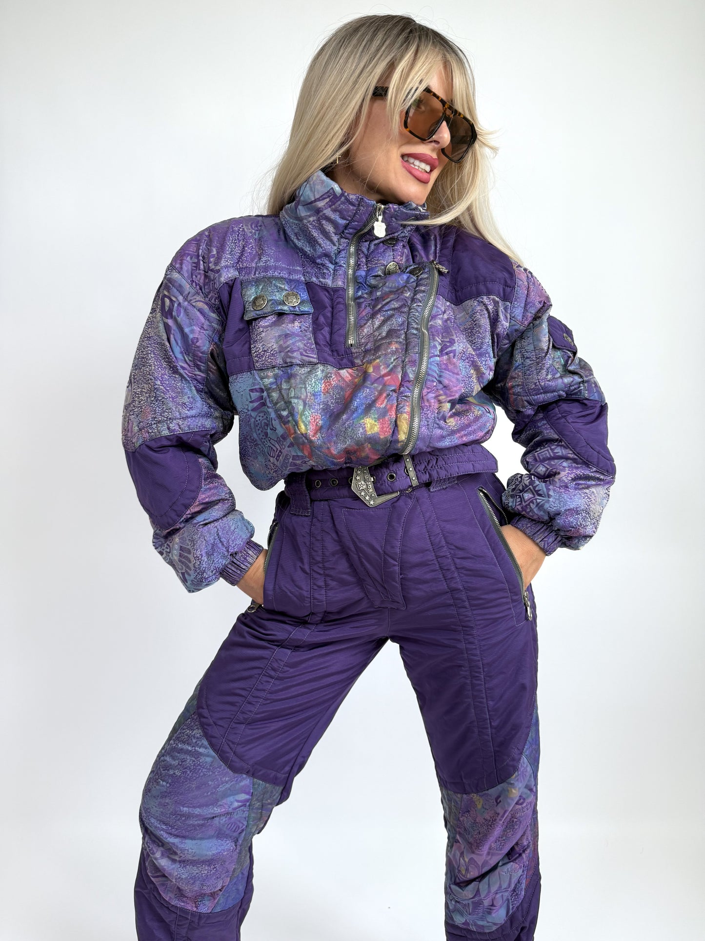 Vinatge 90s Purple Abstract Ski Suit – Belted Snowsuit Skking Snowboarding S-M