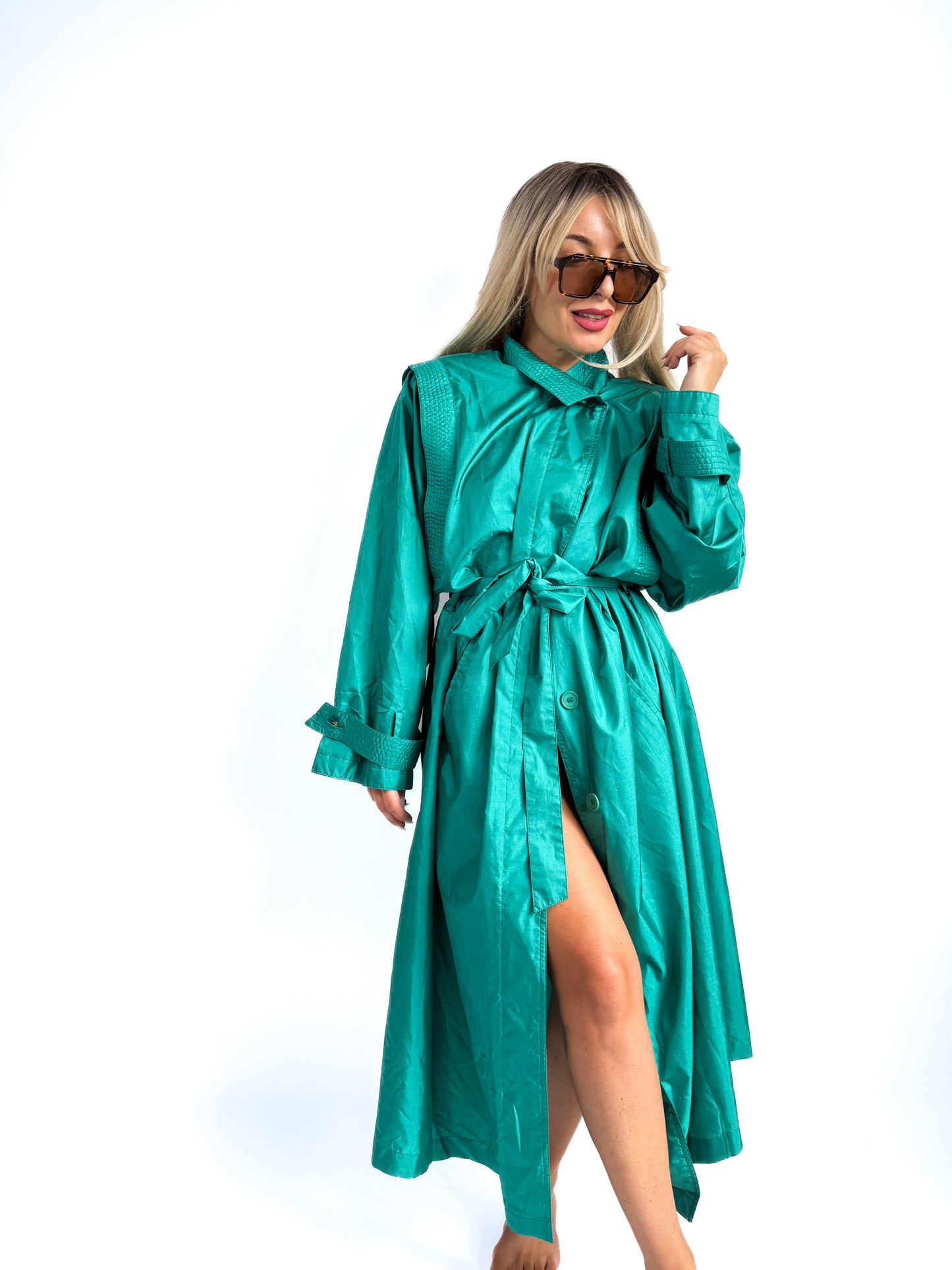 Vintage 90s Shiny Emerald Trench Coat – Oversized Streetwear Rain Jacket with Waist Tie X-XL
