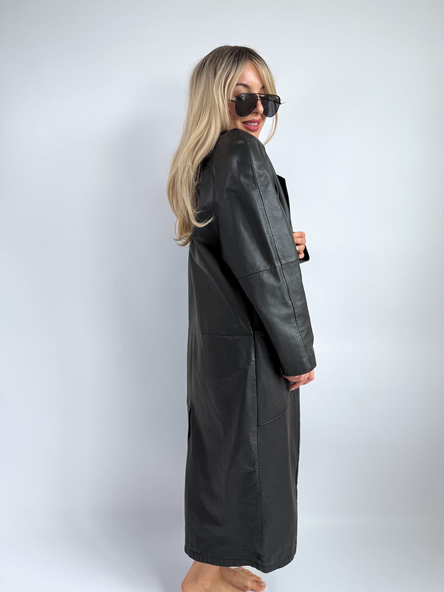 Vintage Black Leather Trench Coat with Faux Fur Lining – Belted Longline Mob Wife Style (L)