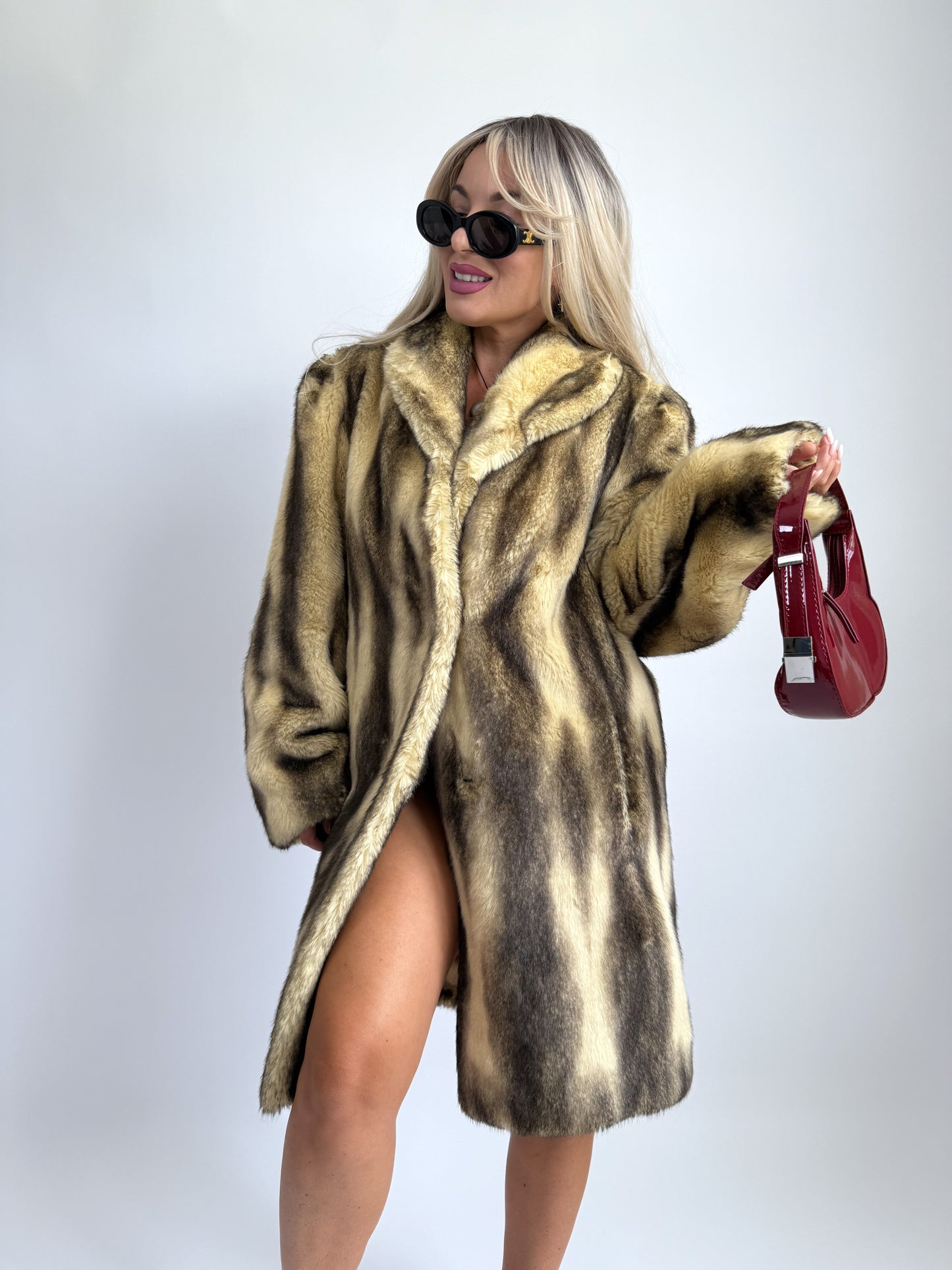 Vintage Blonde & Brown Faux Fur Winter Coat – Medium/Large Fit
