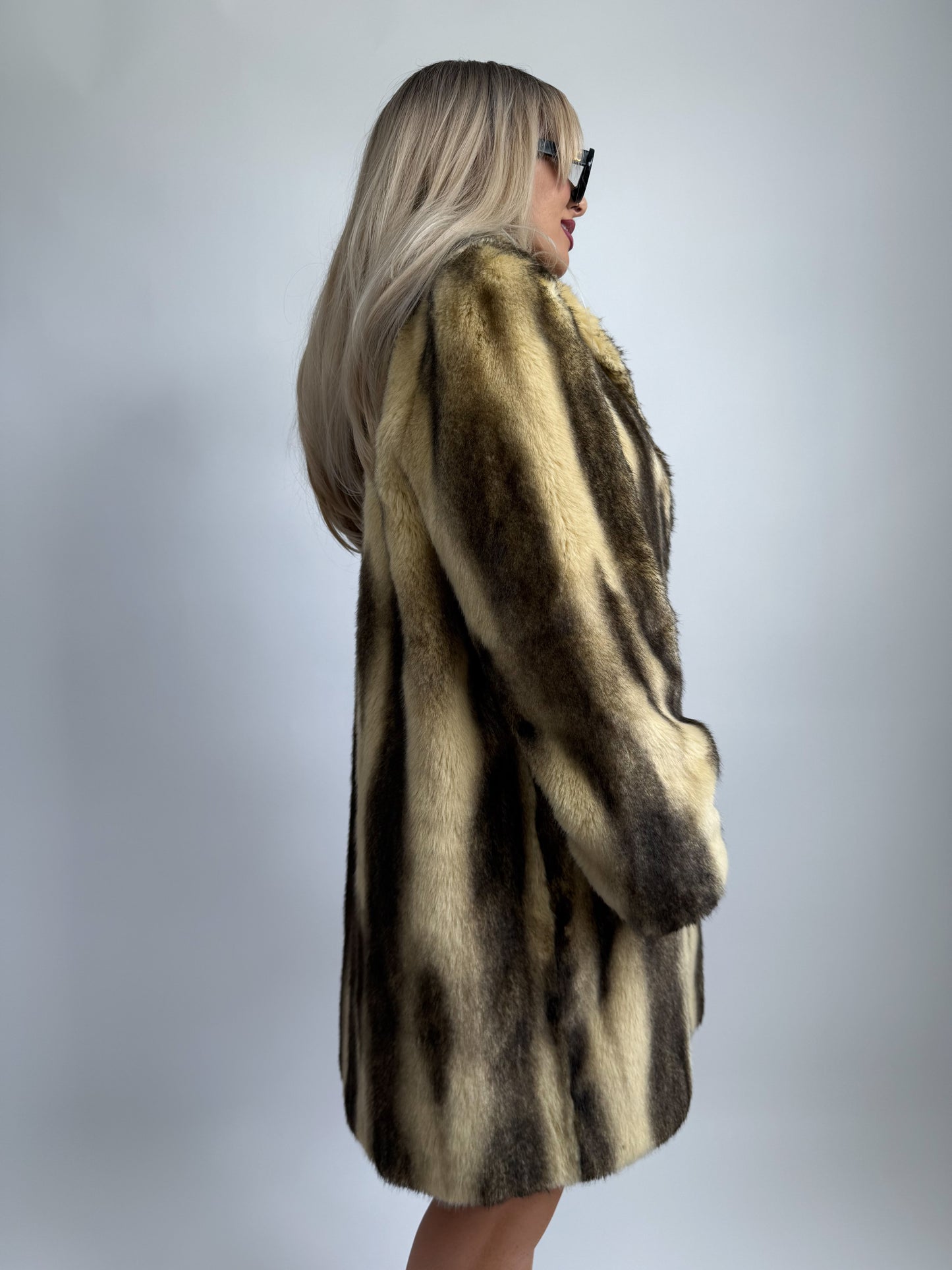 Vintage Blonde & Brown Faux Fur Winter Coat – Medium/Large Fit