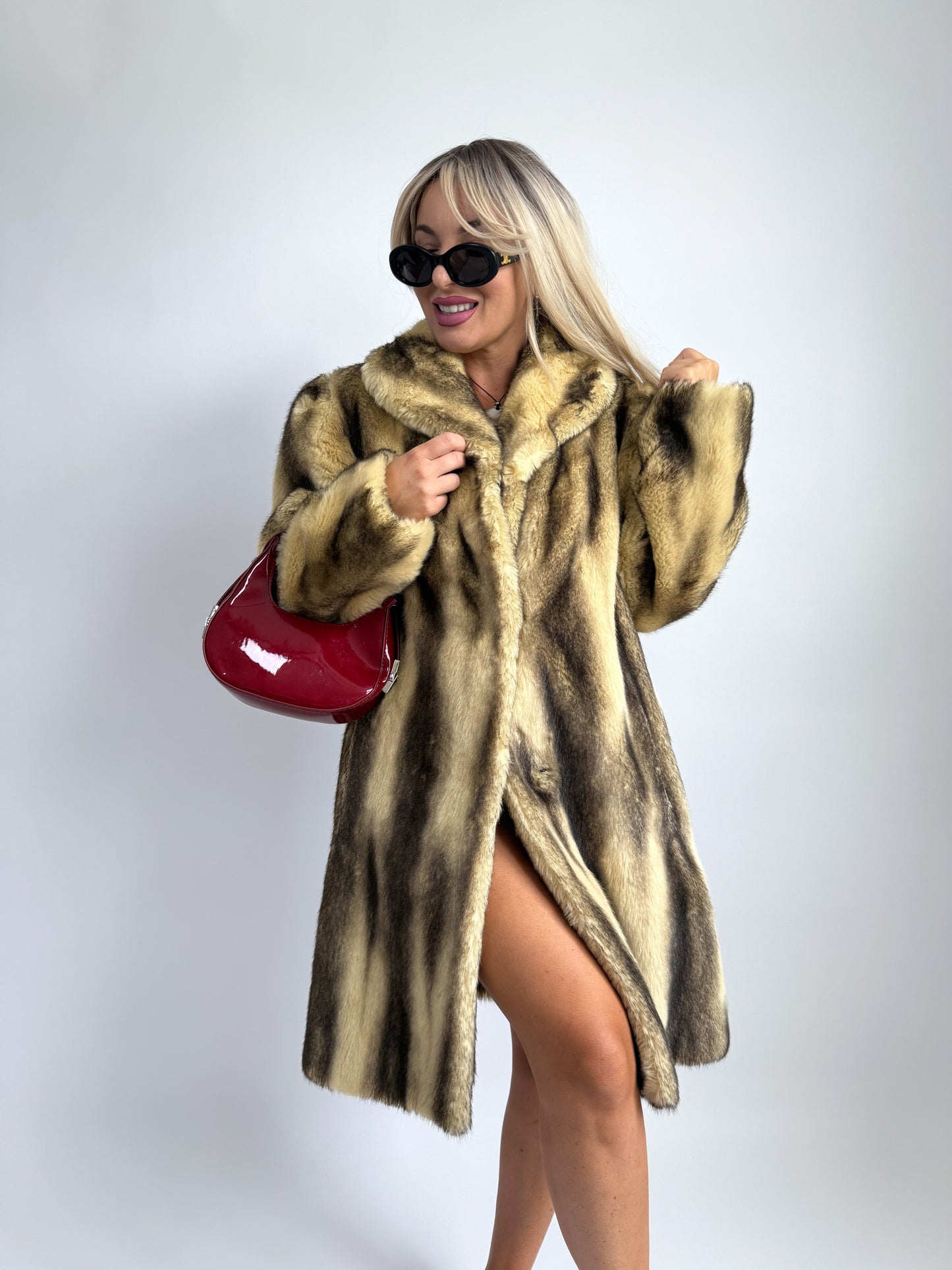 Vintage Blonde & Brown Faux Fur Winter Coat – Medium/Large Fit