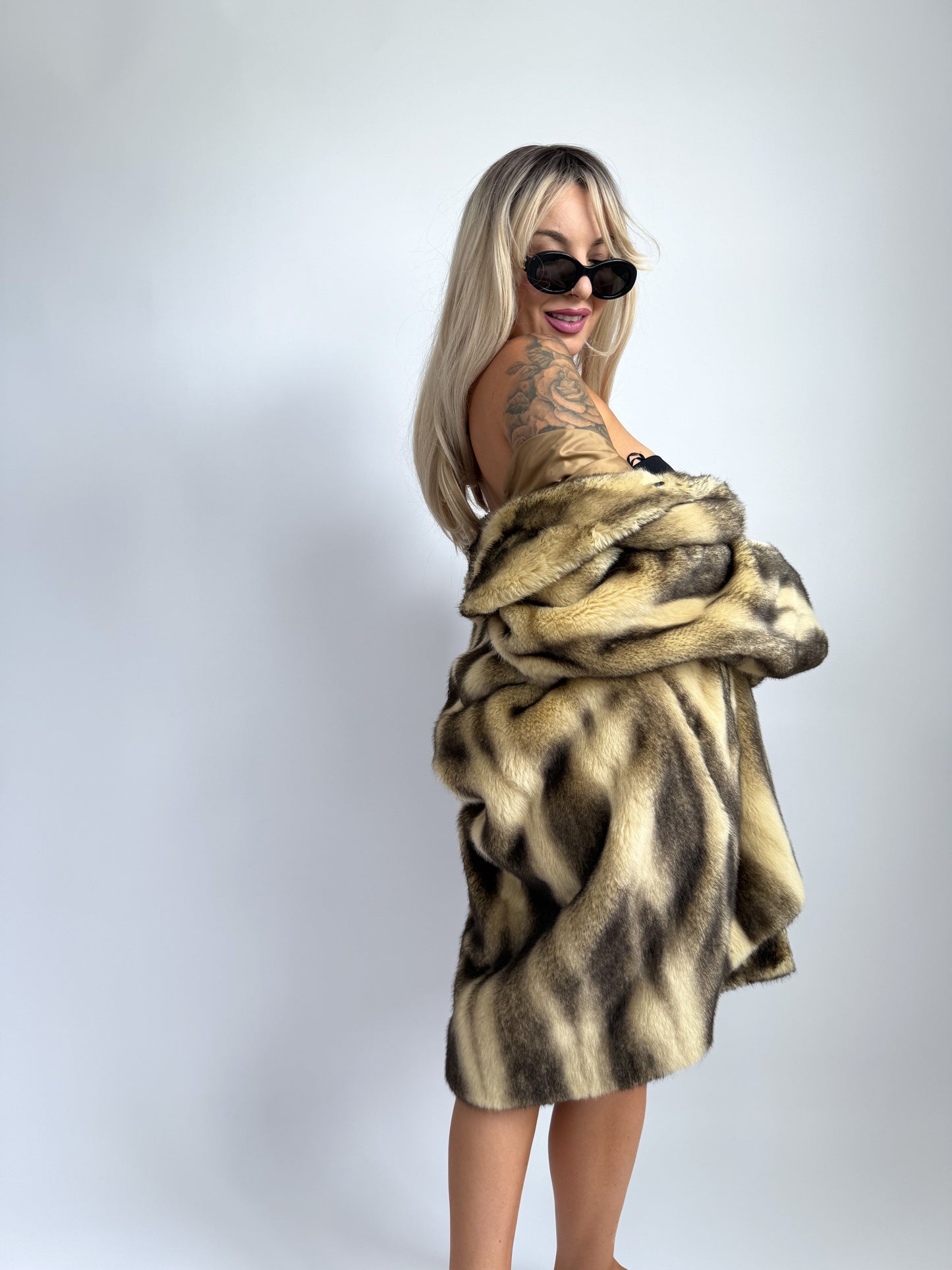 Vintage Blonde & Brown Faux Fur Winter Coat – Medium/Large Fit