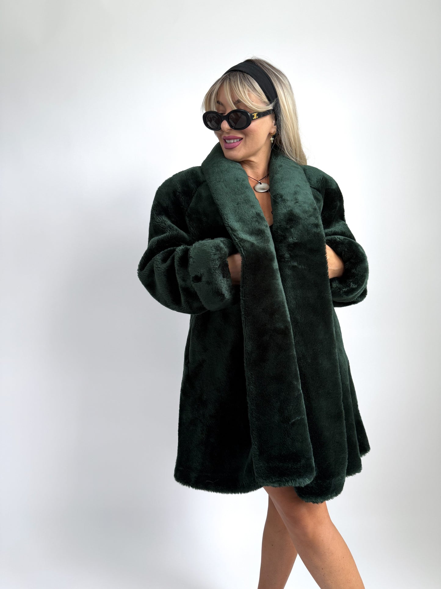 Dark Emerald Faux Fur Coat – Vintage Mob Wife Style in S-M