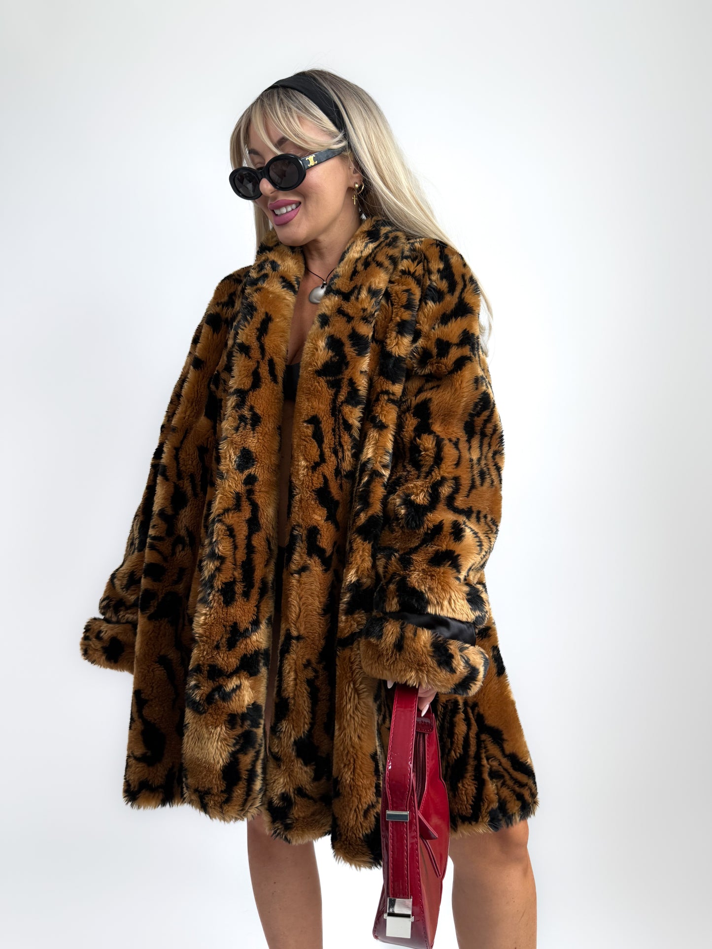 Vintage Faux Fur A-Line Coat – Leopard Print Mob Wife Glam Oversize Winter Coat M-L