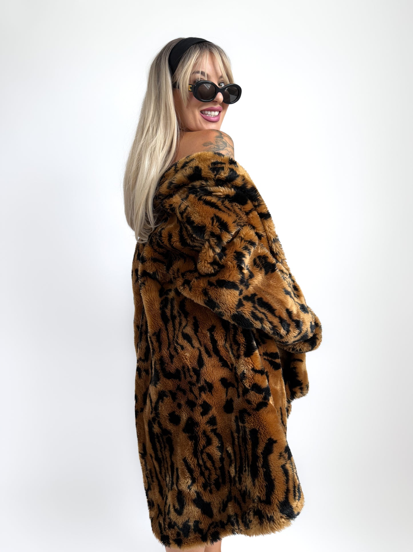 Vintage Faux Fur A-Line Coat – Leopard Print Mob Wife Glam Oversize Winter Coat M-L
