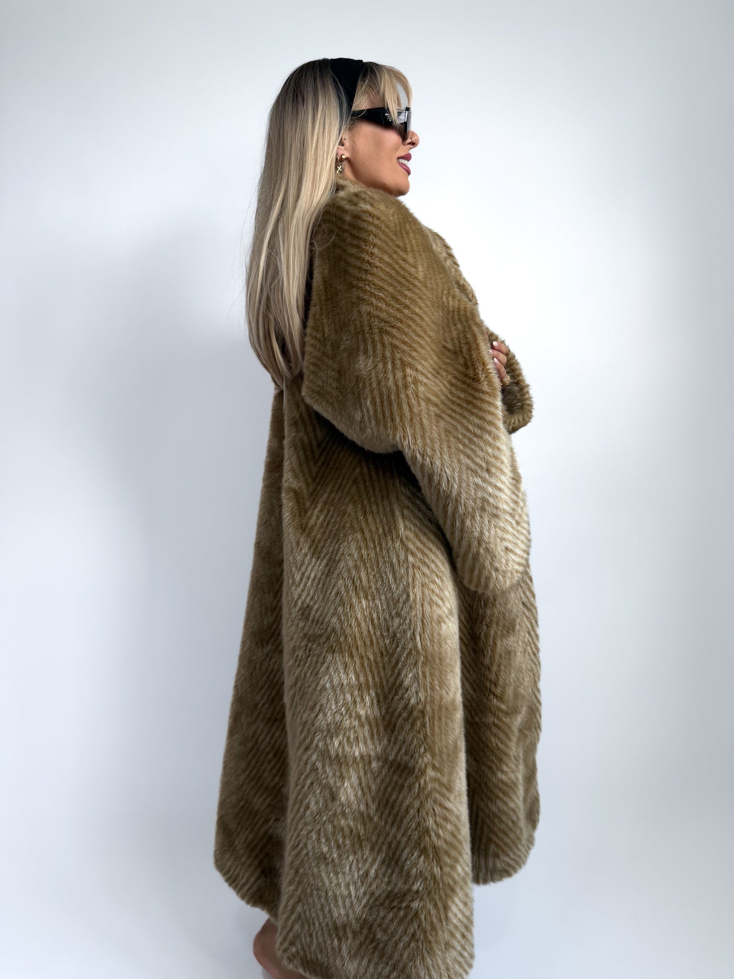 Vintage Honey Chevron Faux Fur Maxi Coat - Full Length Heavyweight Winter Coat in L-XL