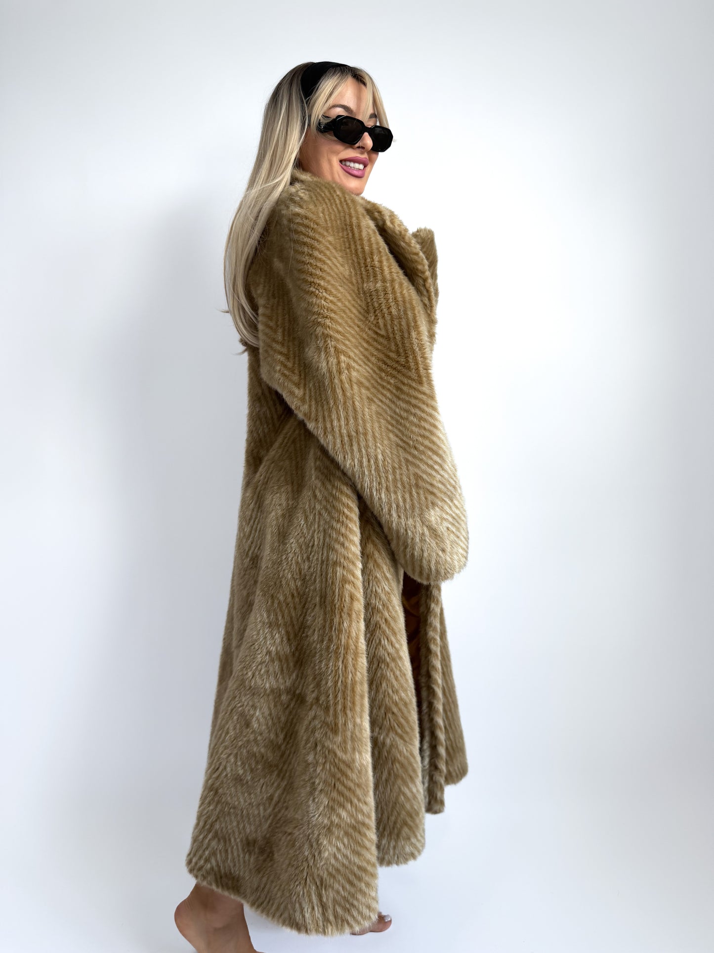 Vintage Honey Chevron Faux Fur Maxi Coat - Full Length Heavyweight Winter Coat in L-XL